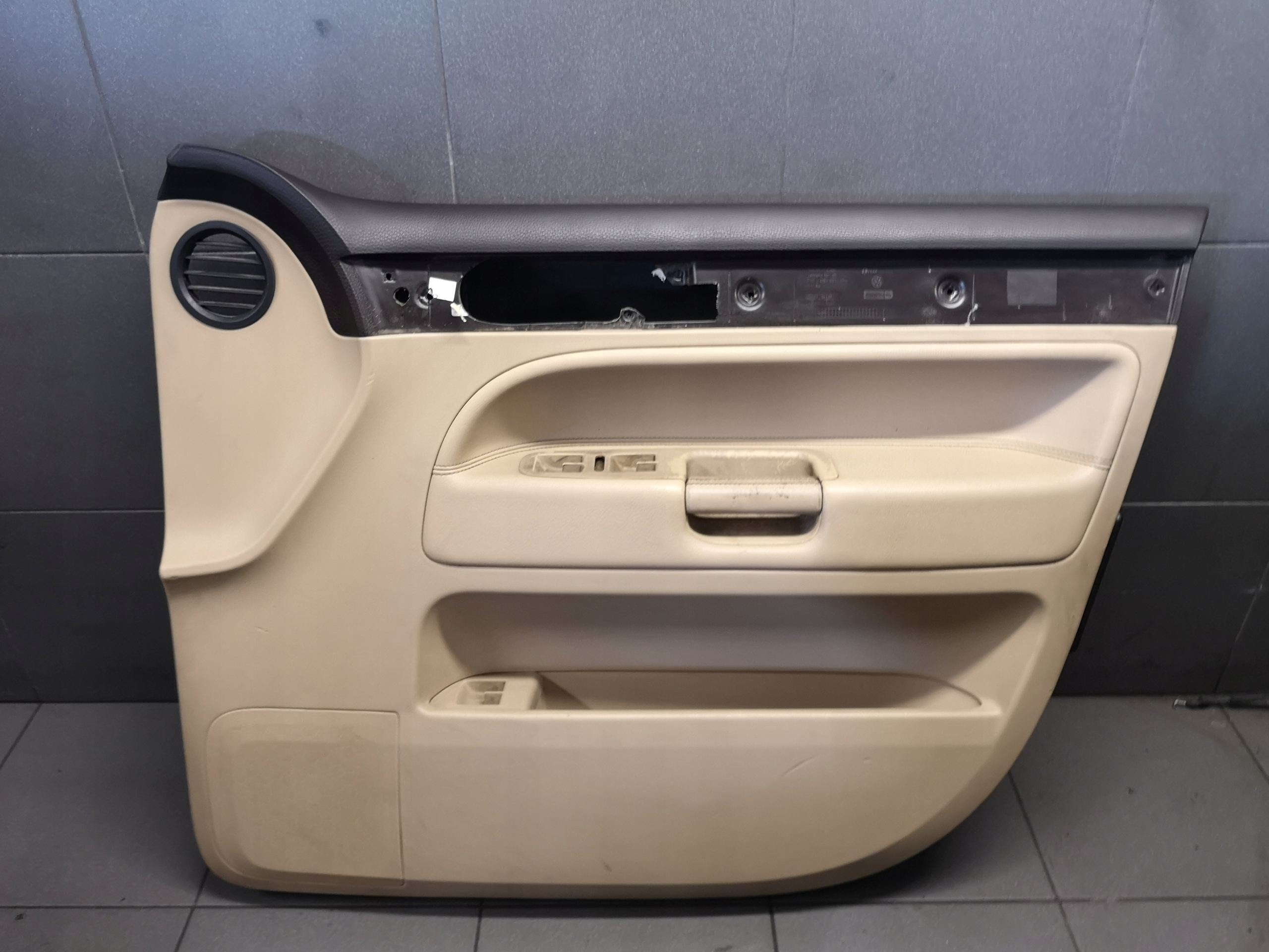 BOK door upholstery right front VW TOUAREG 7L6 867