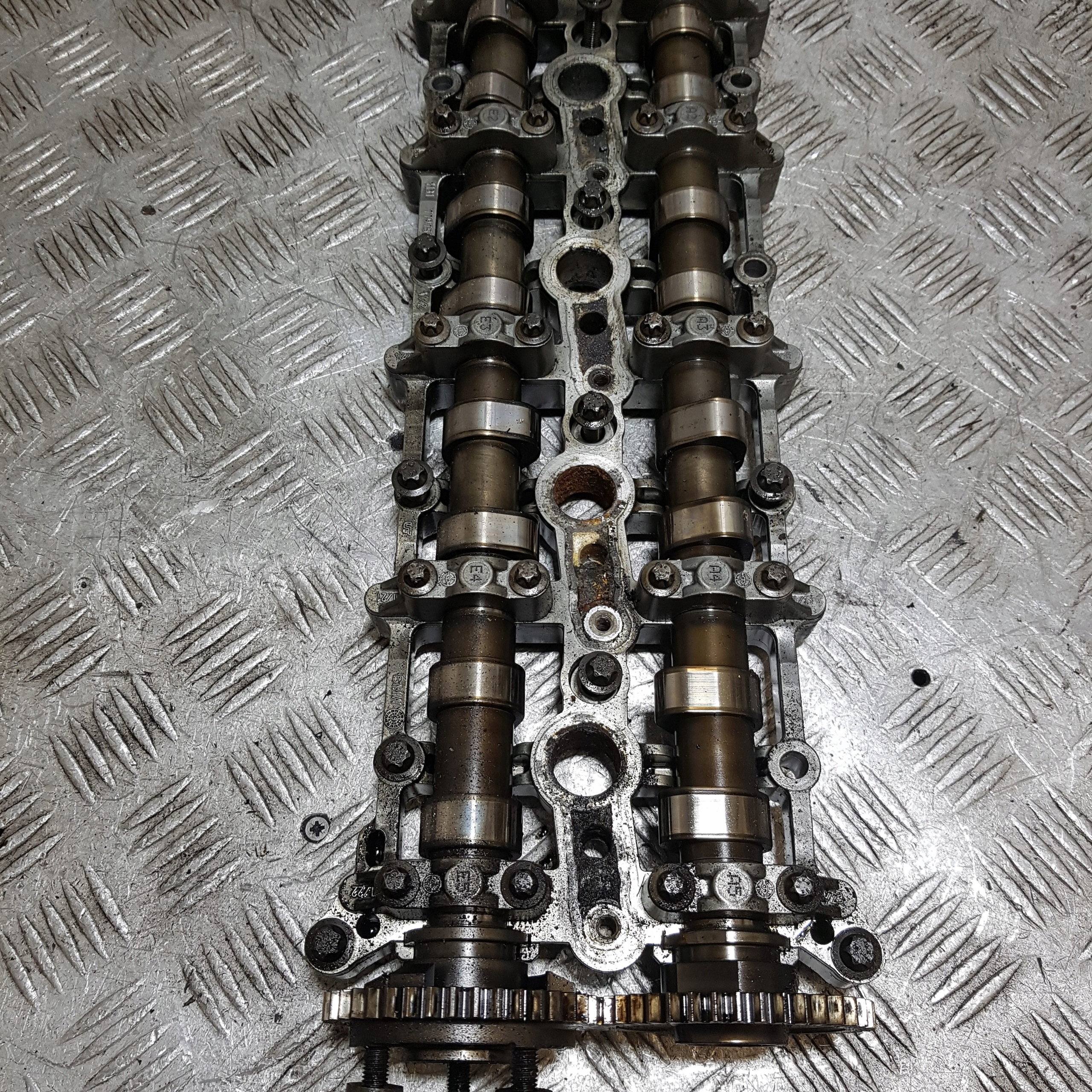 vačky rozvodu BMW E92 7797511 2.0 D