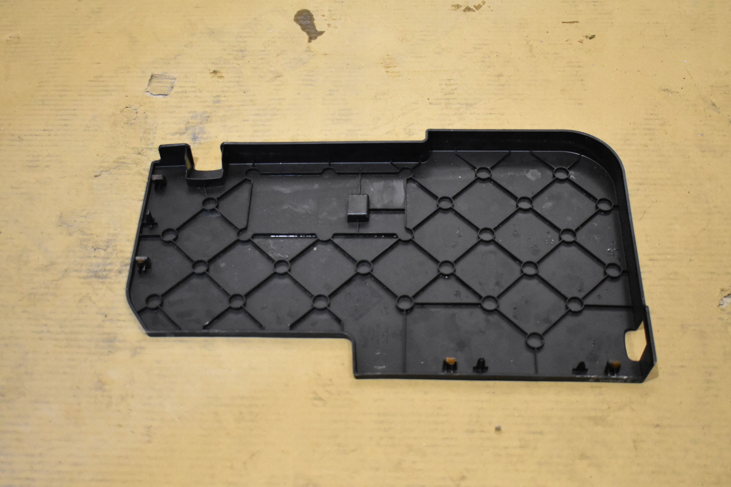 IDEALNA fedél fedél AKUMULATORA PORSCHE PANAMERA 971 1