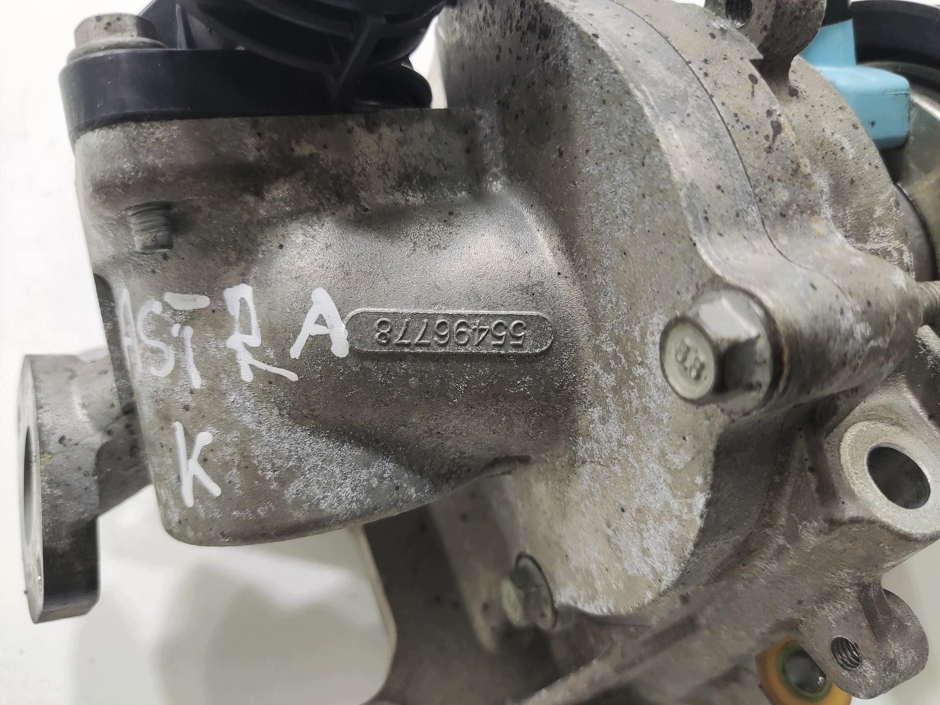 water pump OPEL ASTRA K V 1.6 CDTI 2015-2019 55496778