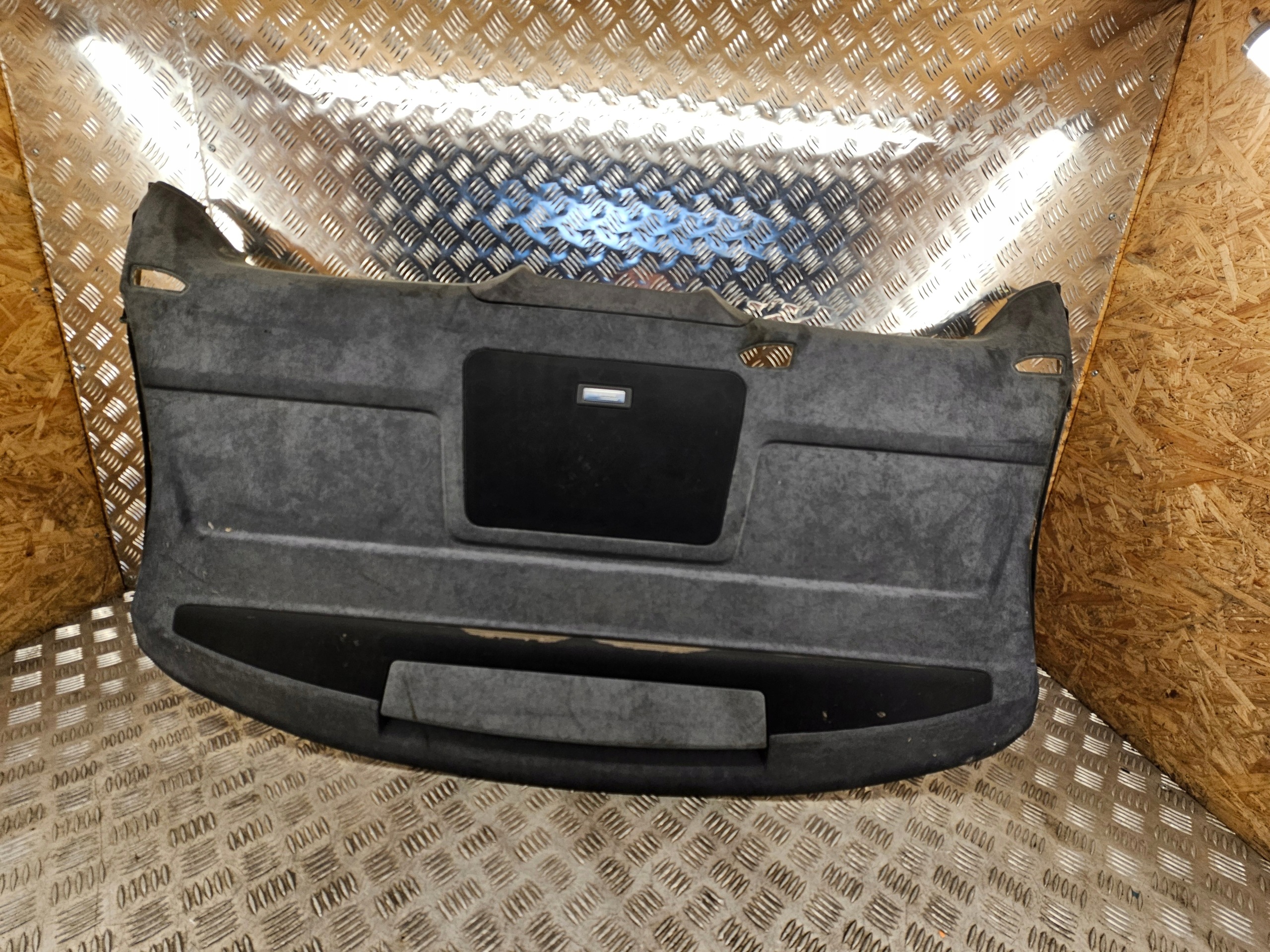 plage arrière arrière coffre BOSE 4E0863411D AUDI A8 D3
