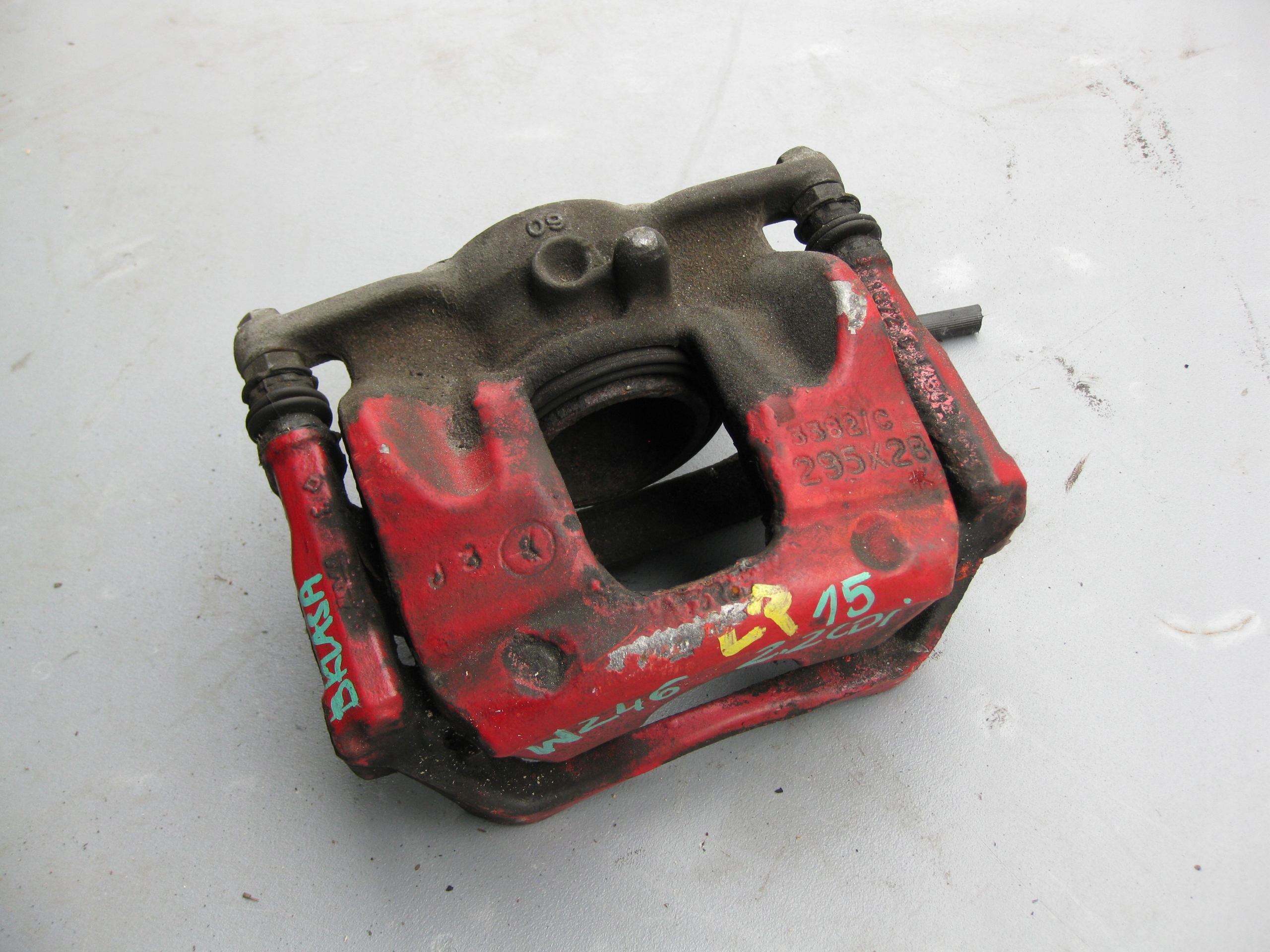 MERCEDES W246 2.2 CDI 14R caliper left front