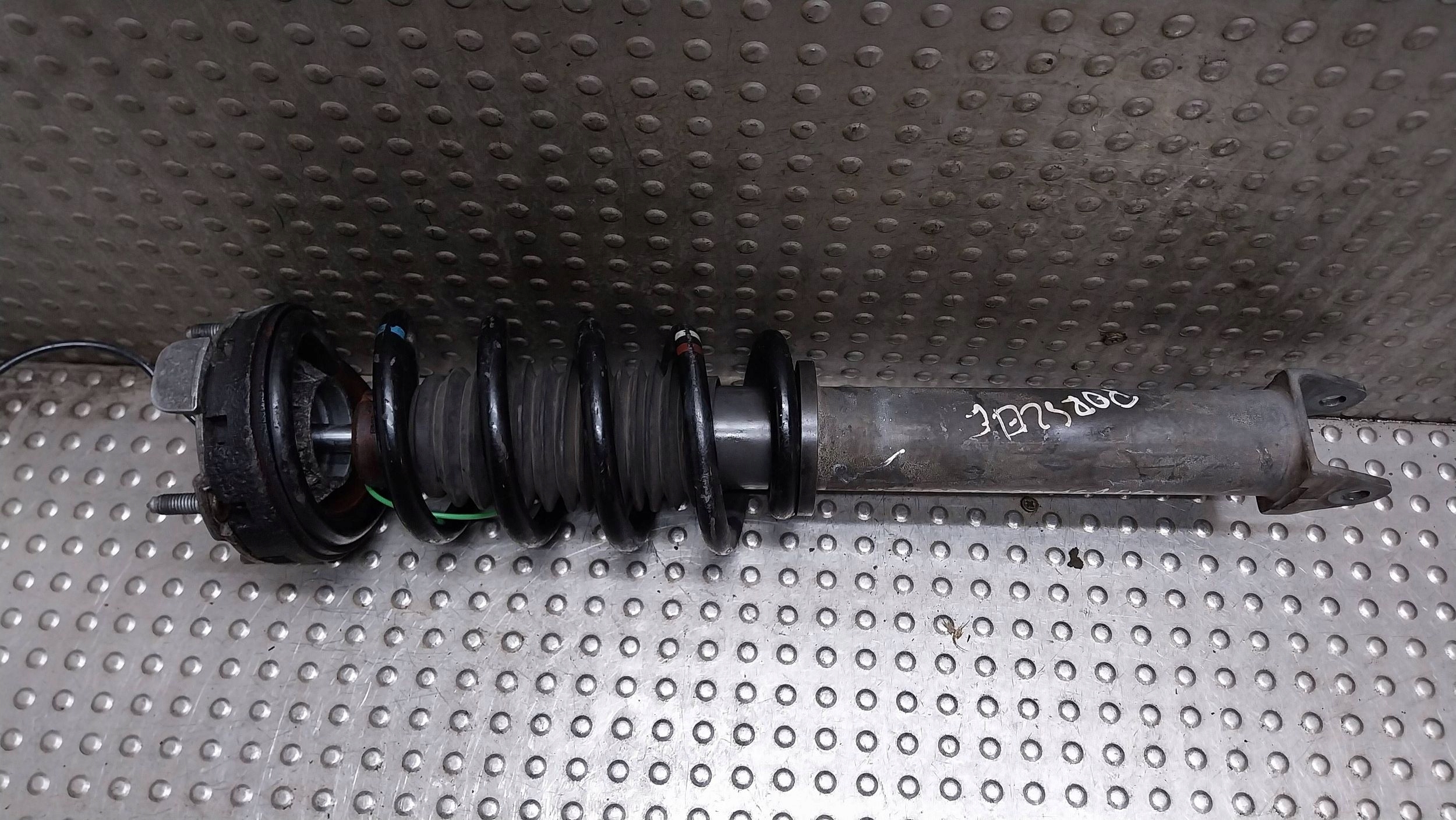 Stoßdämpfer heck 99733316100 PORSCHE 911 997