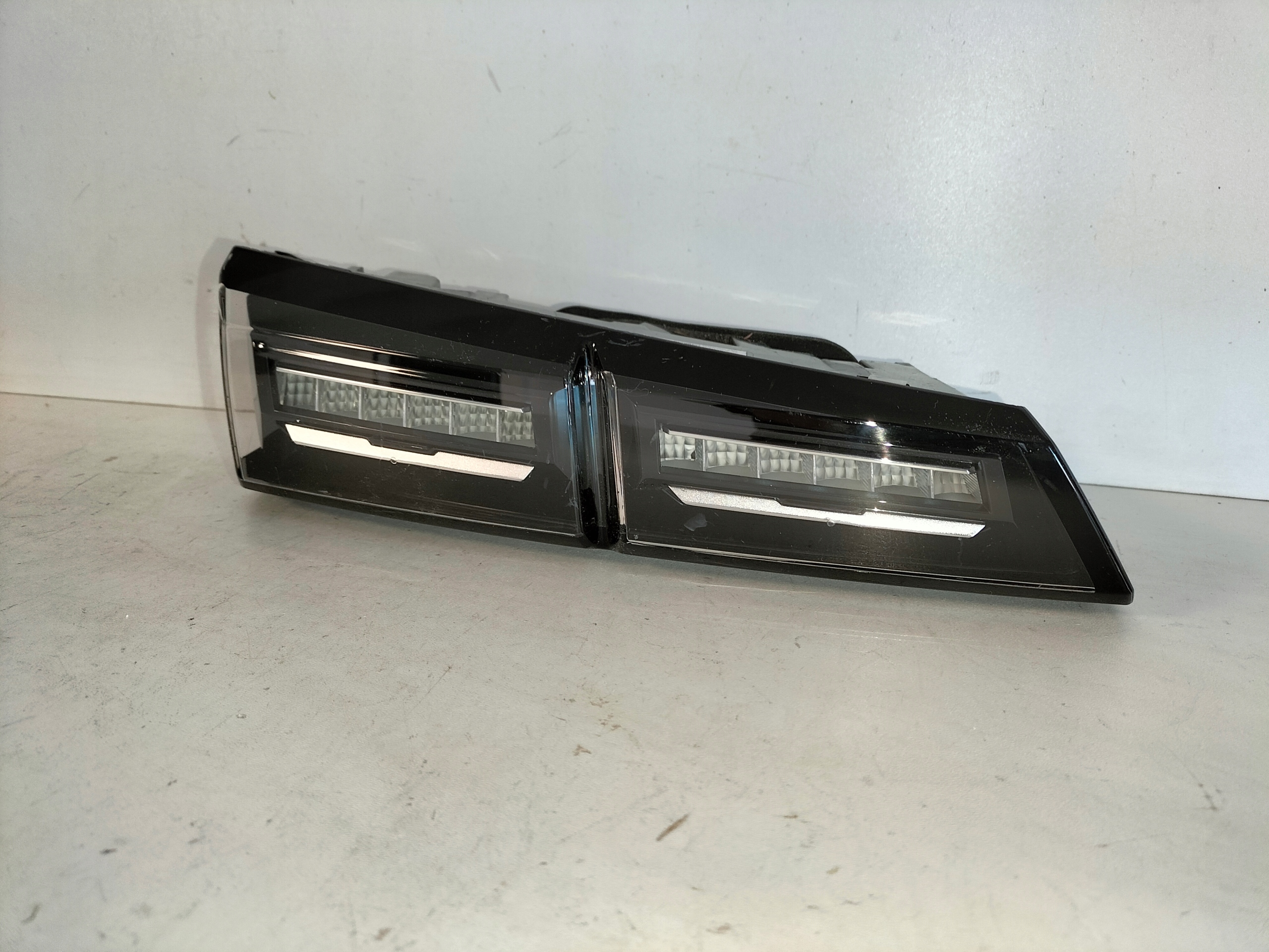 light rear rear part left PEUGEOT 308 III T10 21