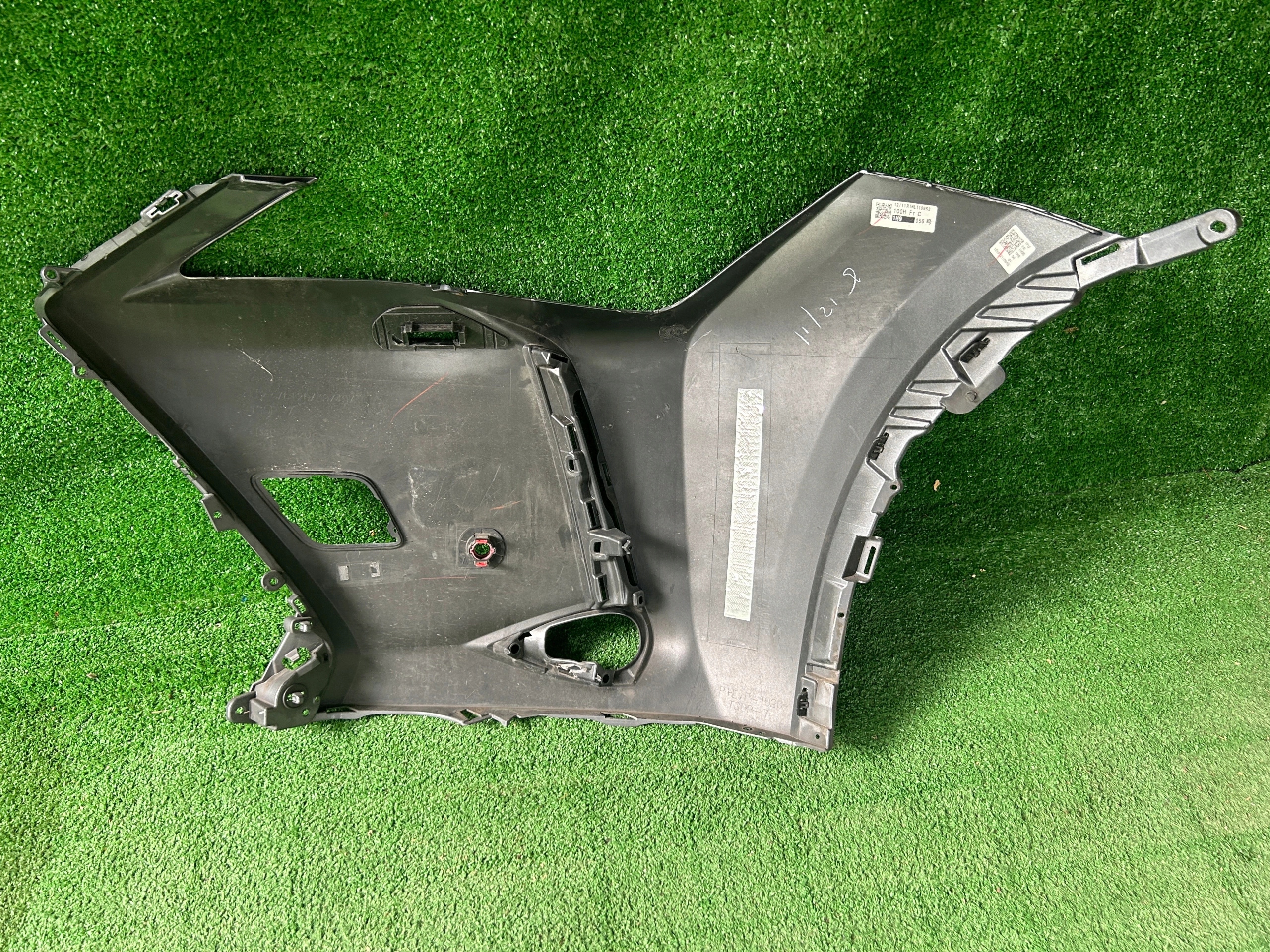 Lexus Ux corner side bumper front right 52112-76120