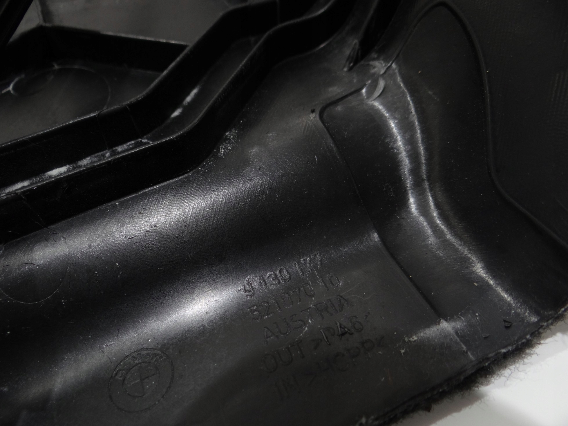 cover boot upholstery left BMW F07 9139177