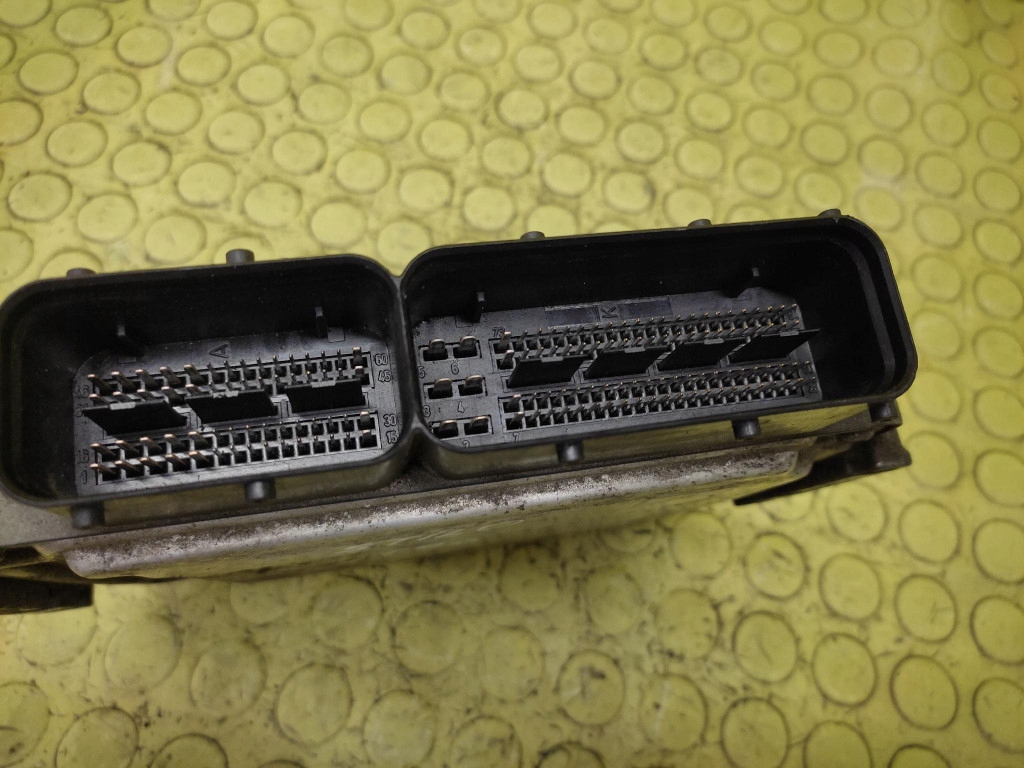 FIAT STILO 1.9 D control unit of the engine 0281012310