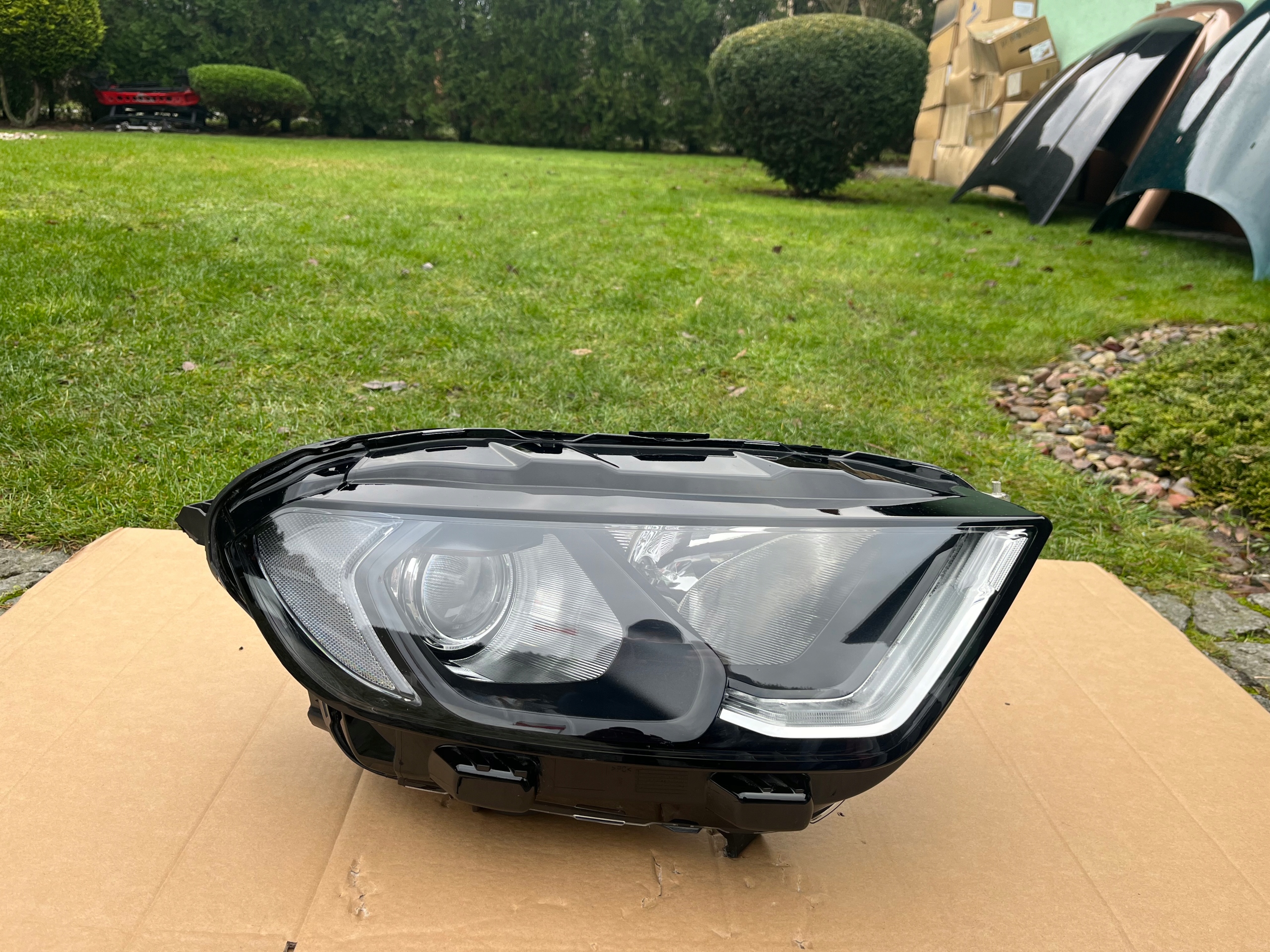 ФАРА ПРАВА EU FORD ECOSPORT II РЕСТАЙЛІНГ ST КСЕНОН LED 2017 - 2022 .