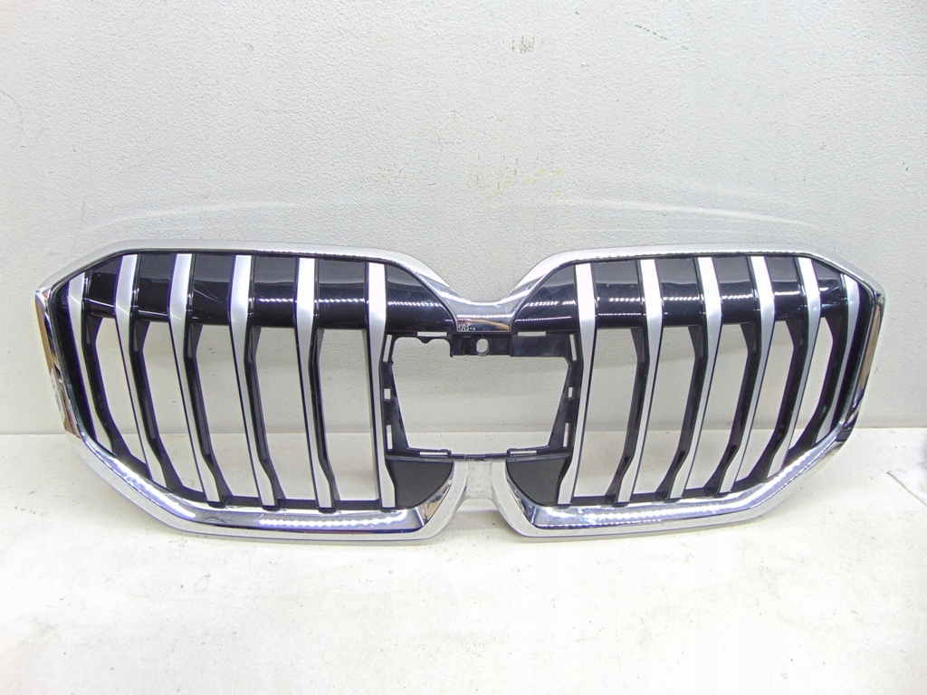 BMW 2 U06 ACTIVE TOURER GRILL ATRAPA NERKI CHROM 8737195