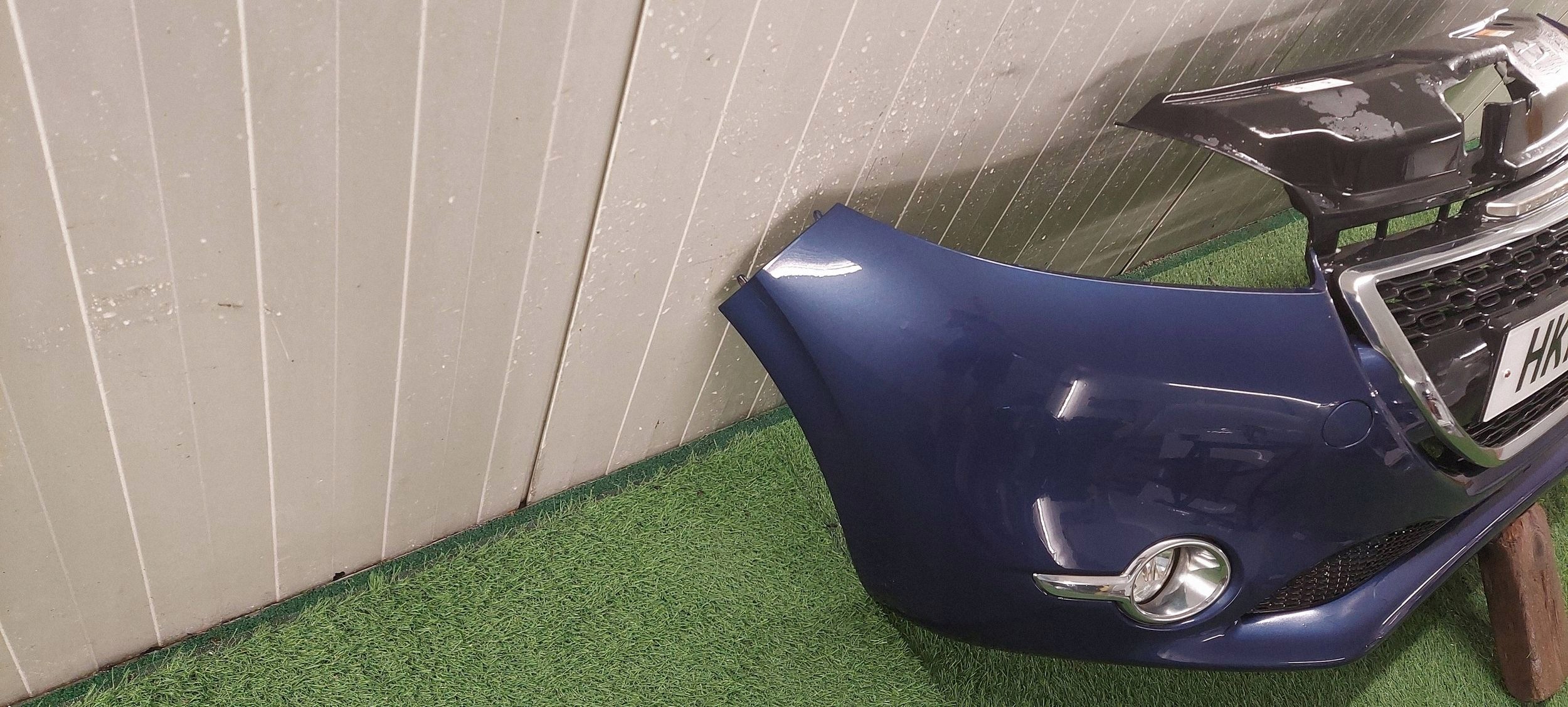bumper front PEUGEOT 208 12-16 LAK: KUC