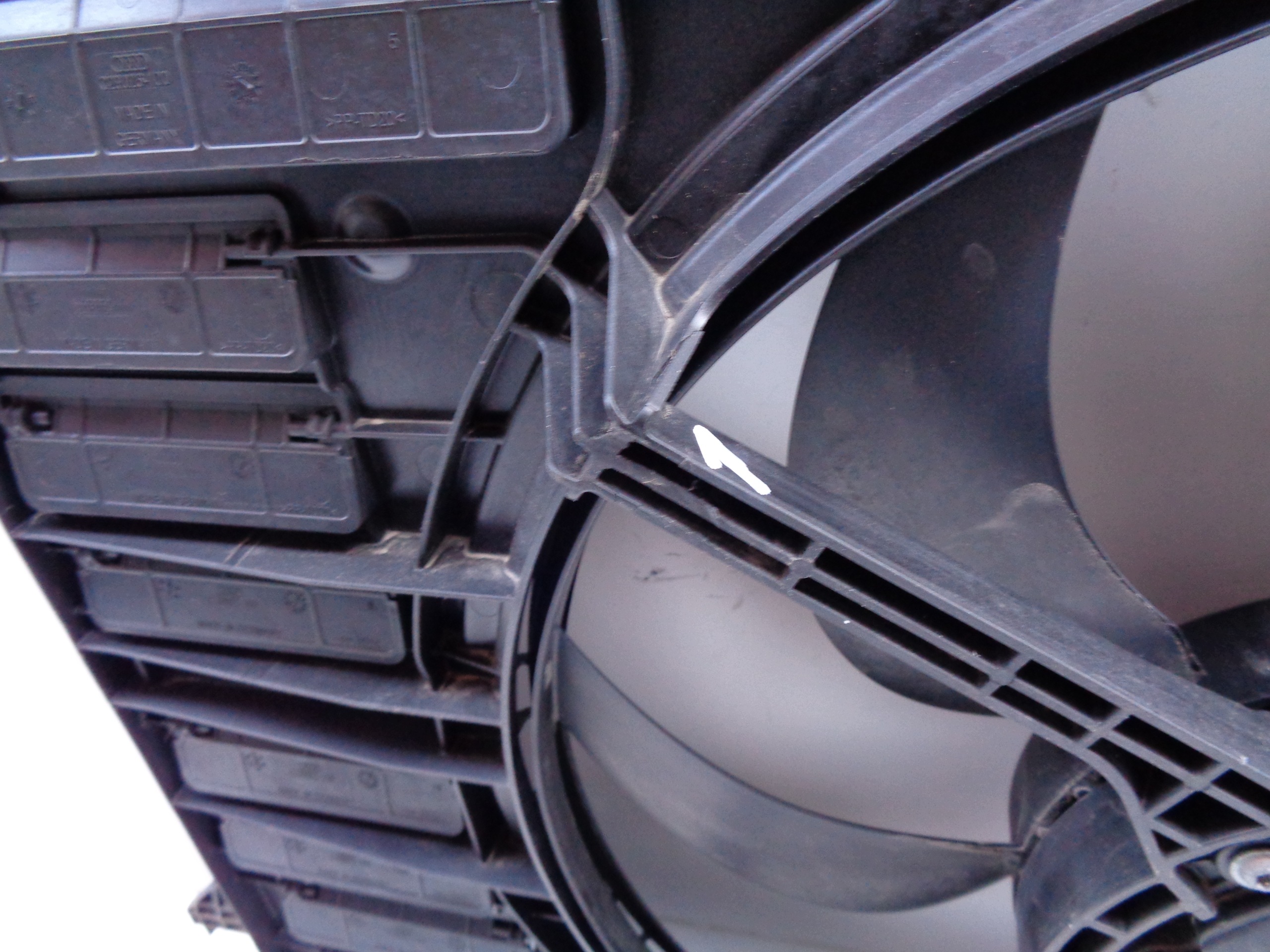 ventilátor obal AUDI A4 B9 8W 8W0 15- NR 53352