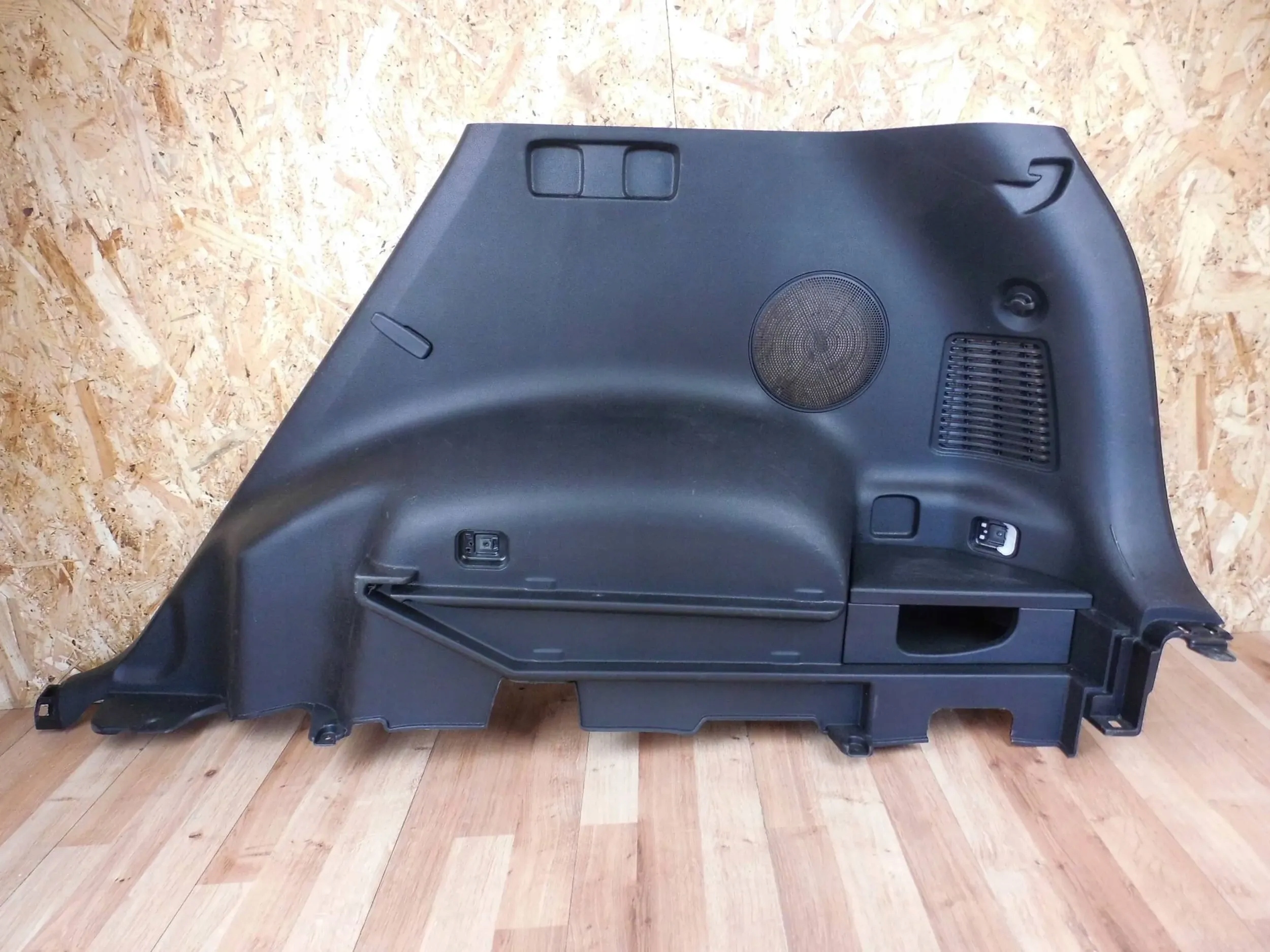 KIA Sportage IV 2015-2020 side upholstery boot right rear part