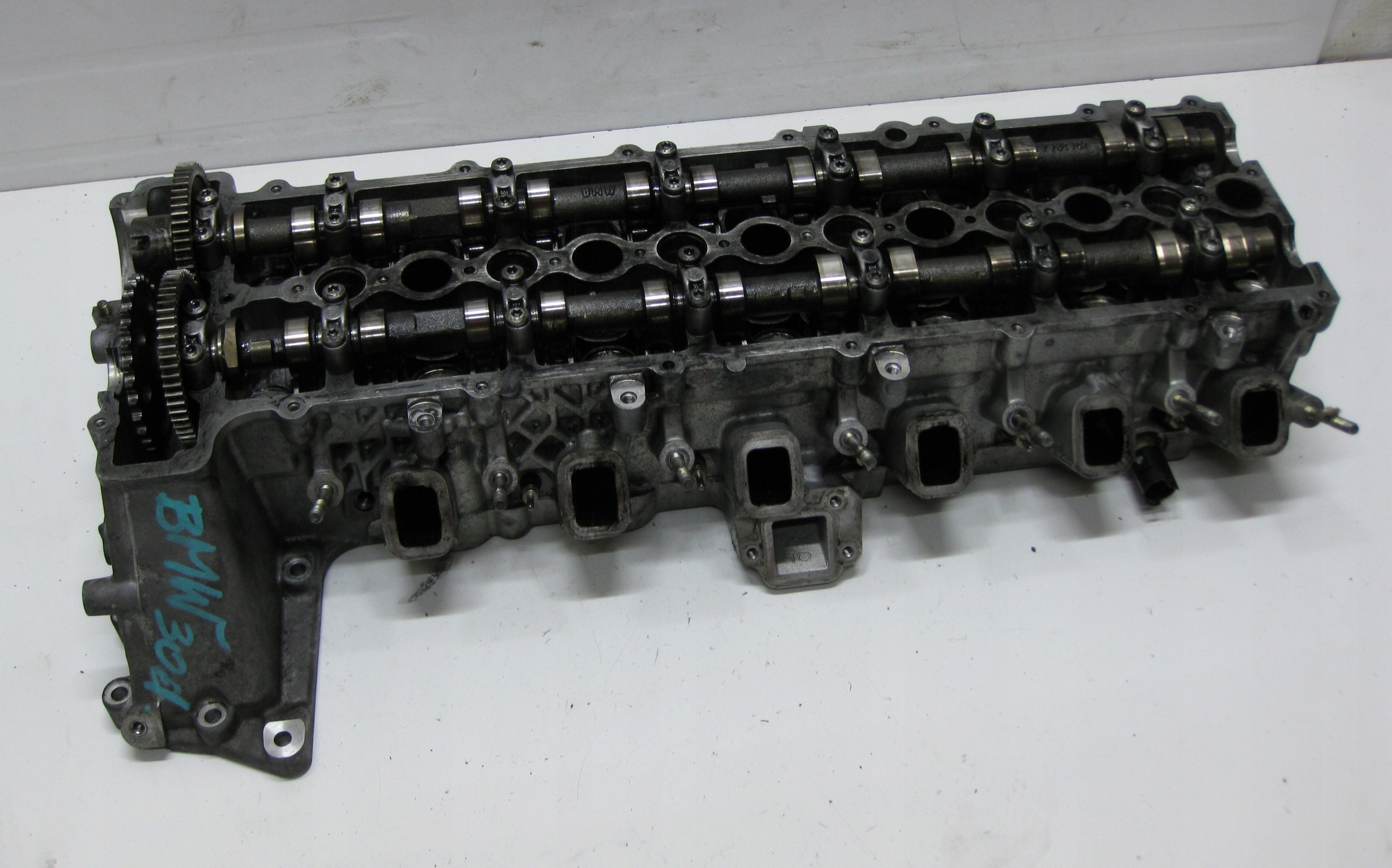 BMW E53 E60 E61 E65 X3 E83 3.0D head. of the engine 77885649