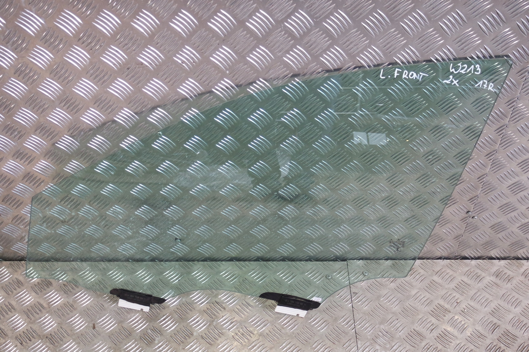 LEWA SZYBA PRZOD PODWOJNA MERCEDES W213 AS2 17R