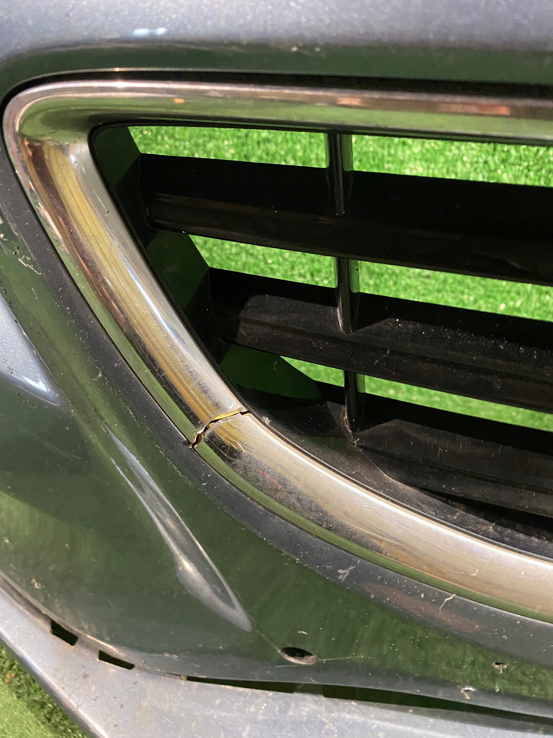 front bumper front VOLVO V40 II 12
