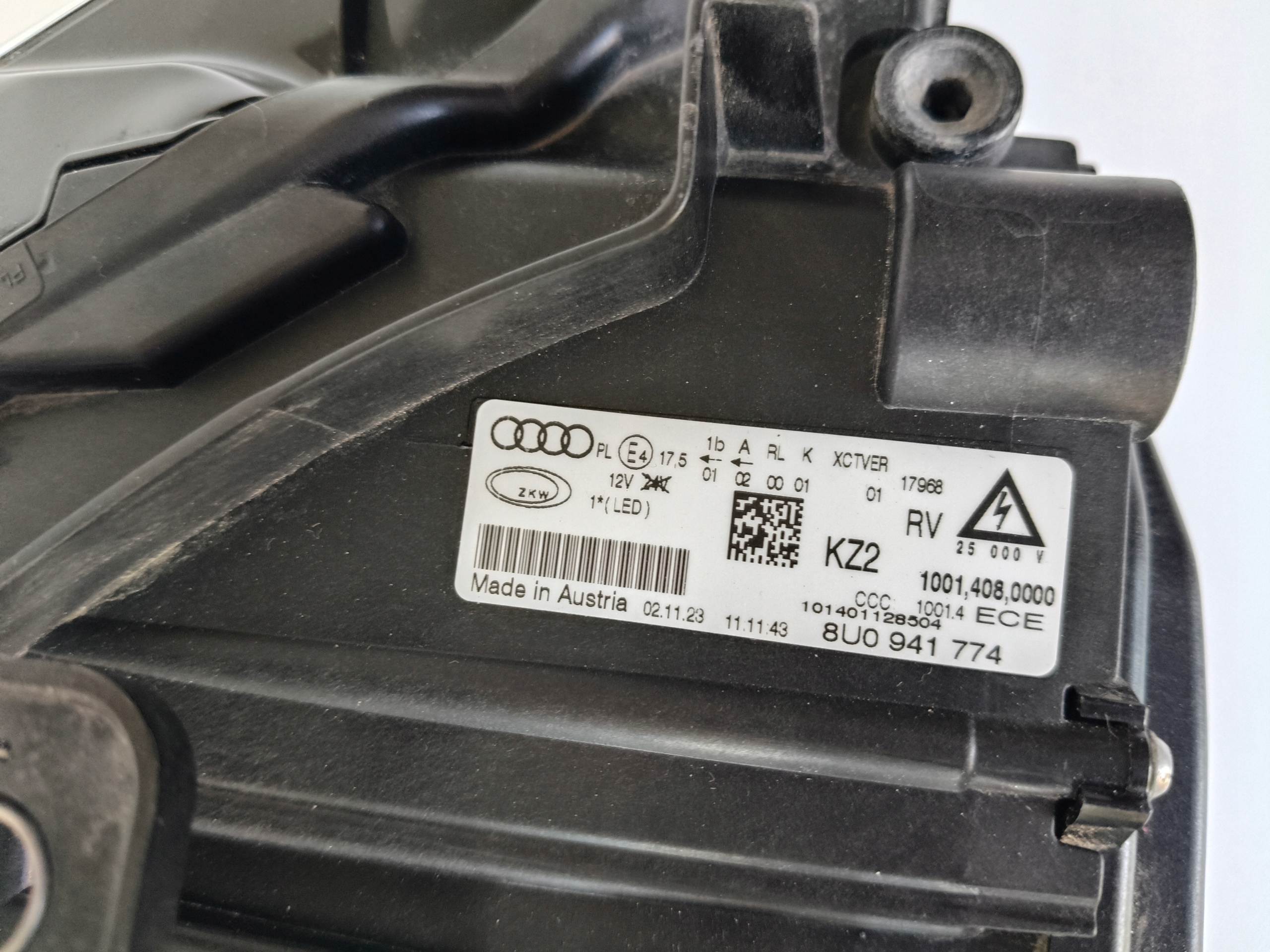 light right REFLEKTOR AUDI Q3 8U 8U0 14- LIFT FULL LED