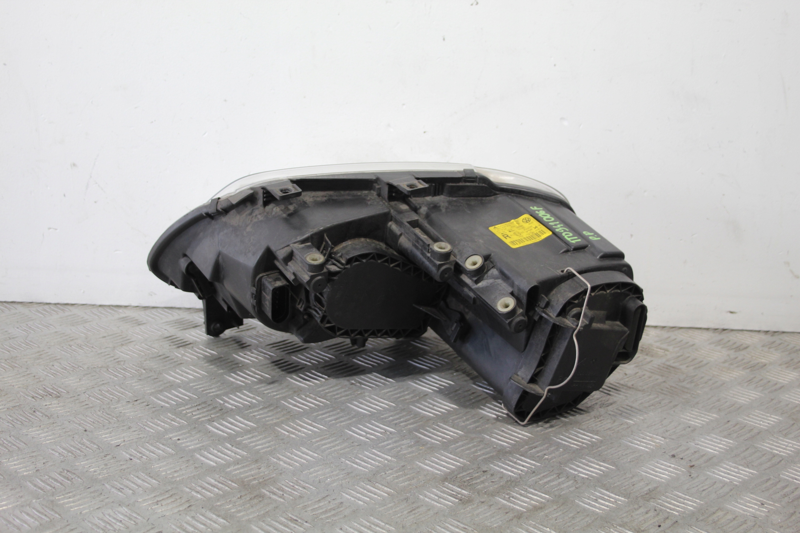 light right front TOURAN 1T0 1T 1T0941006F
