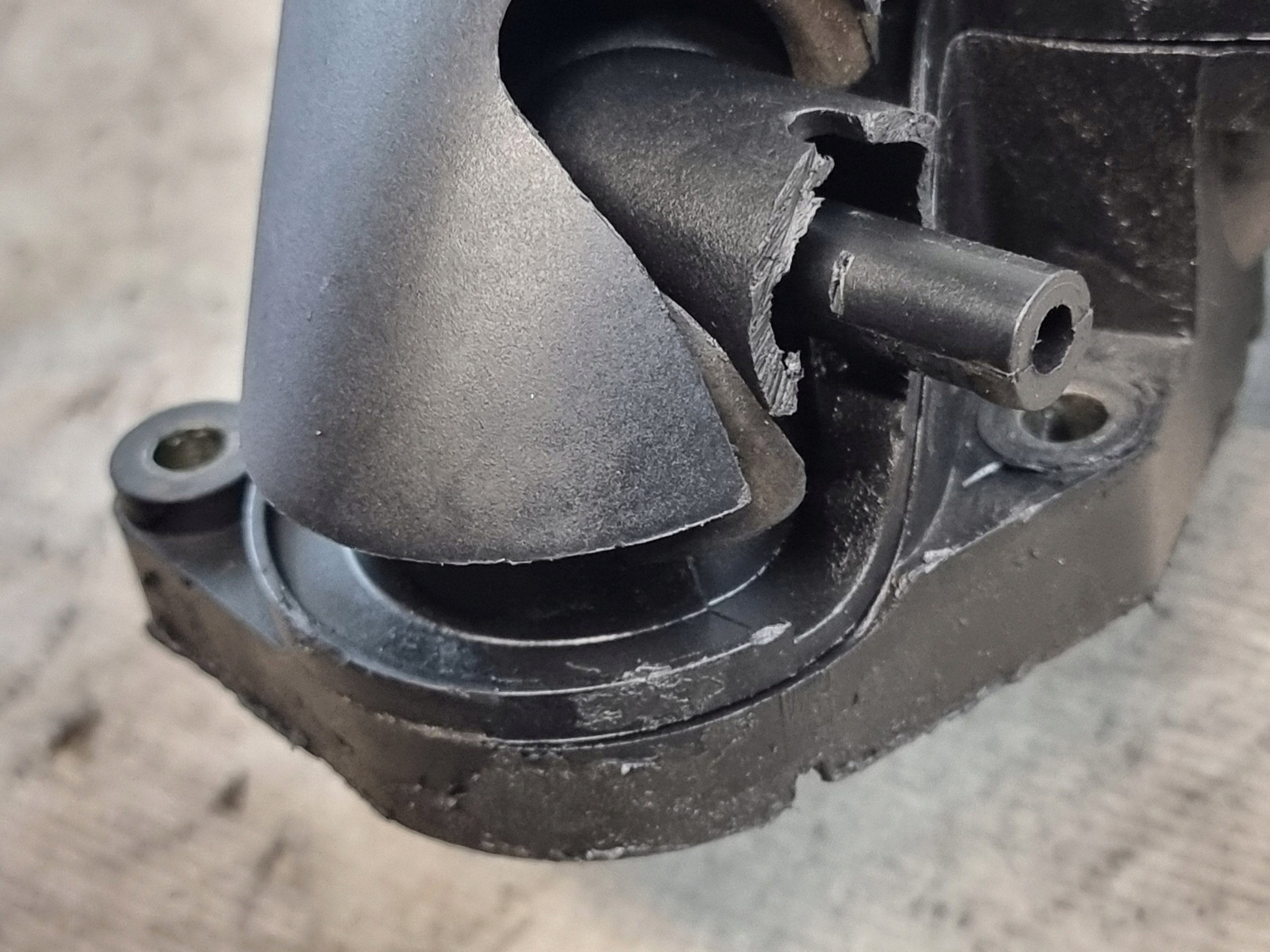 intake manifold OE 1432032 BMW E46 318i 00r