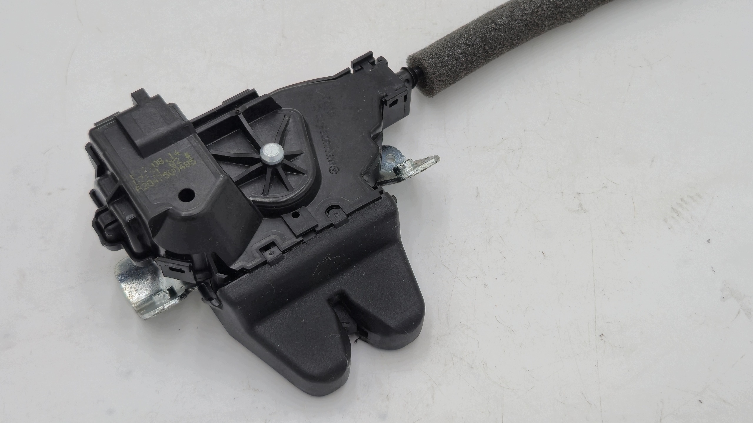 lock boot door MERCEDES C 204 212 A2047500085
