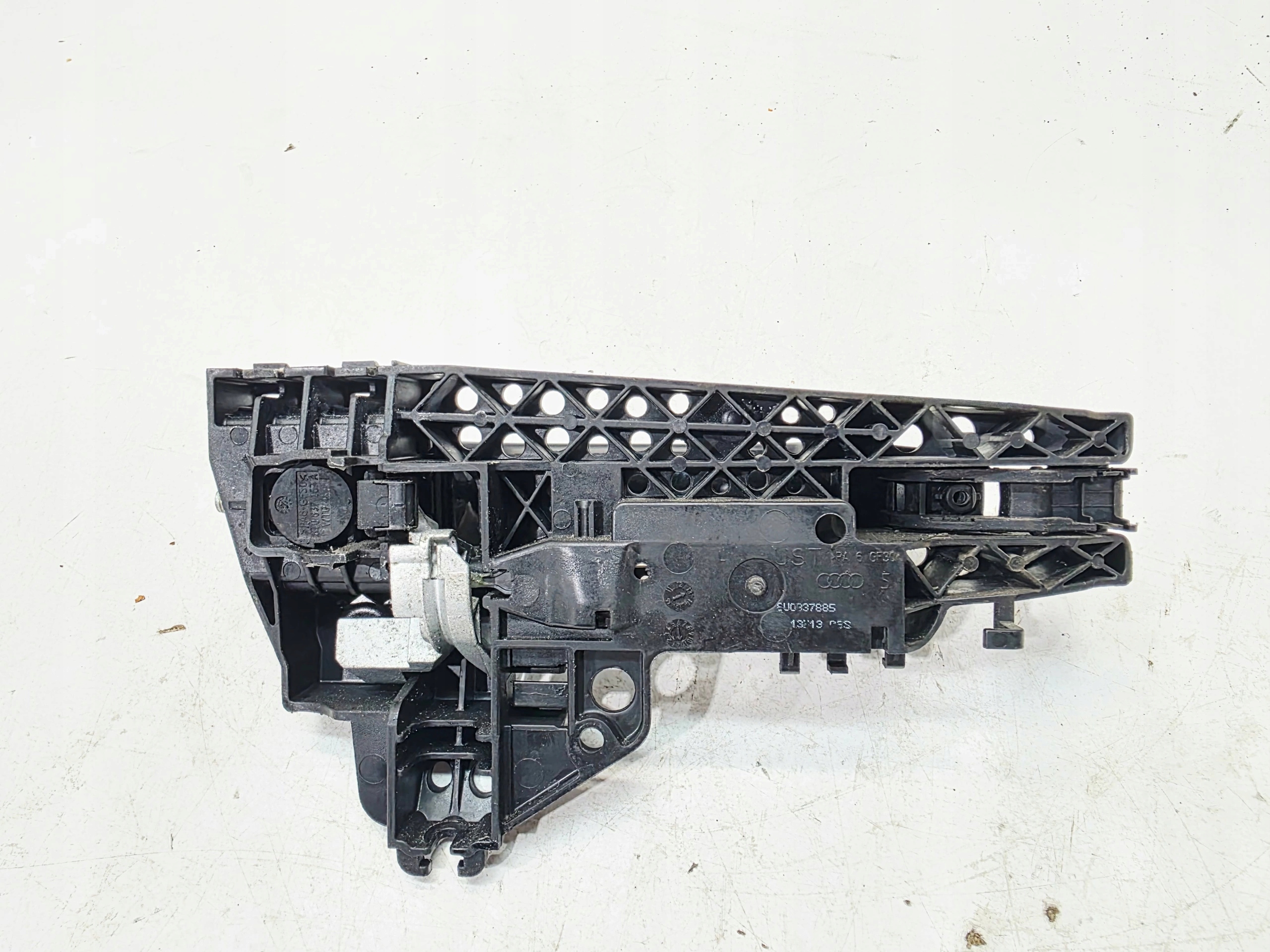 Türgriff Tür links vorne oder heck AUDI Q3 8U 8U0837885 LY9B