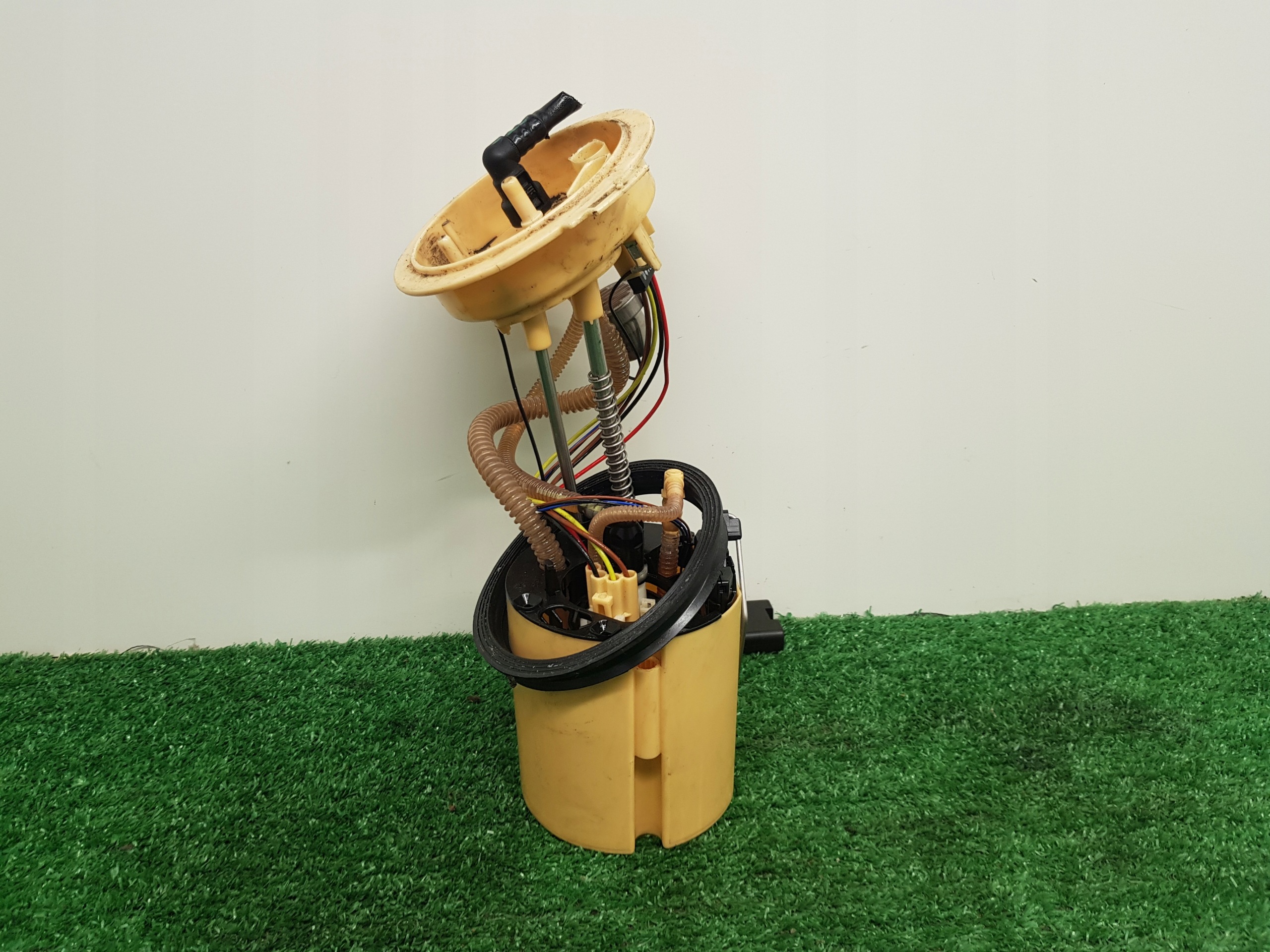 feed pump AUDI A6-C7 4G0919050