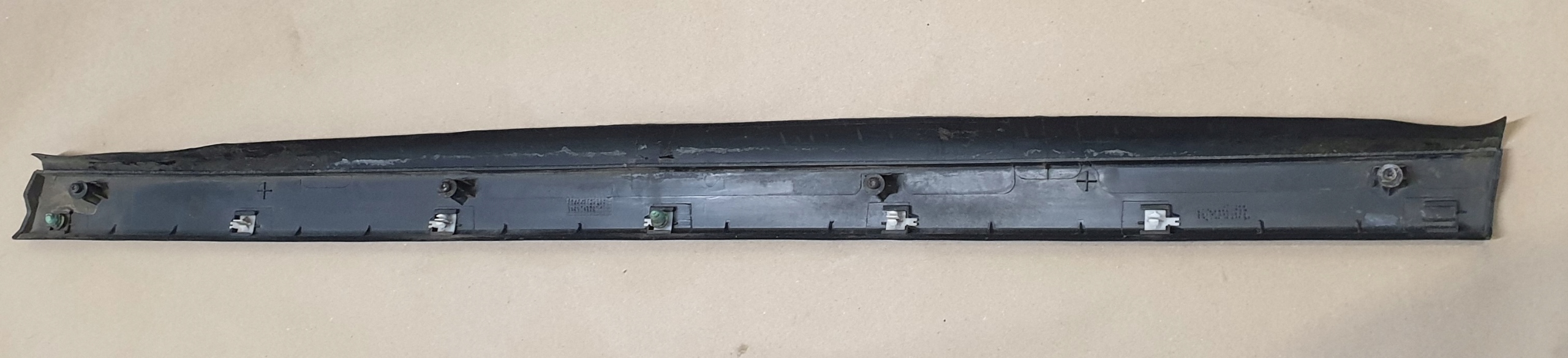 moulding door left front VW PASSAT B5 3B OE
