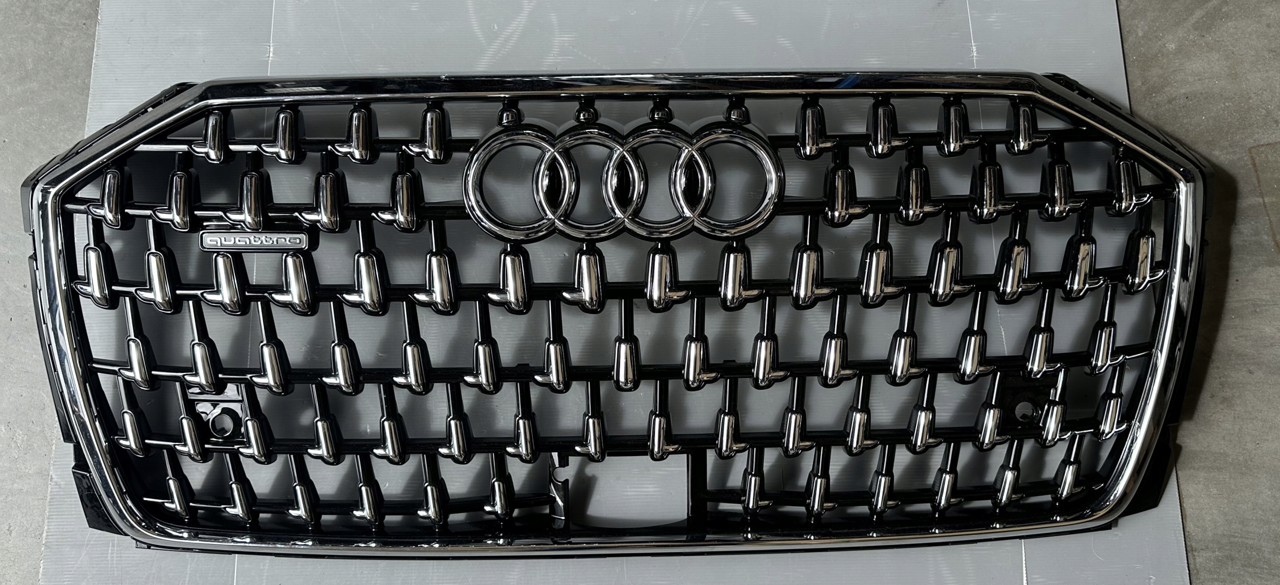 ATRAPA GRILL ZDERZAK AUDI A8 S8 D5 LIFT 4N0853651AA...