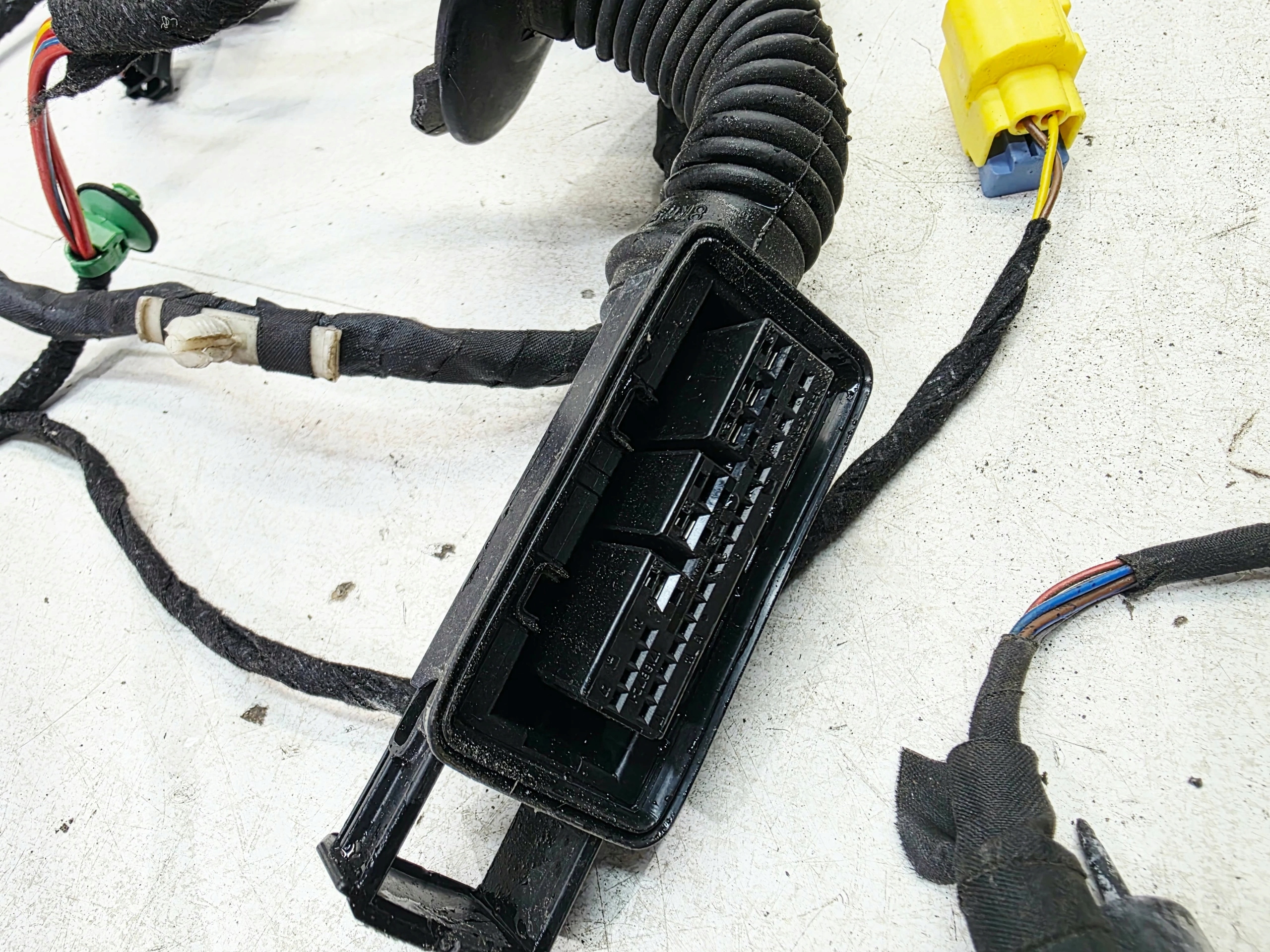 bundle wiring door left front AUDI A5 8T SPORTBACK 8T8971029K