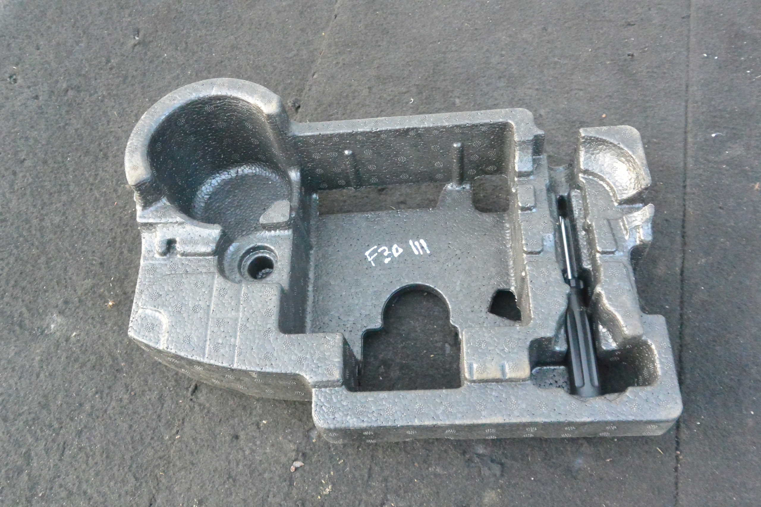 boot floor well polystirene KPL BMW 3-SERIA F30