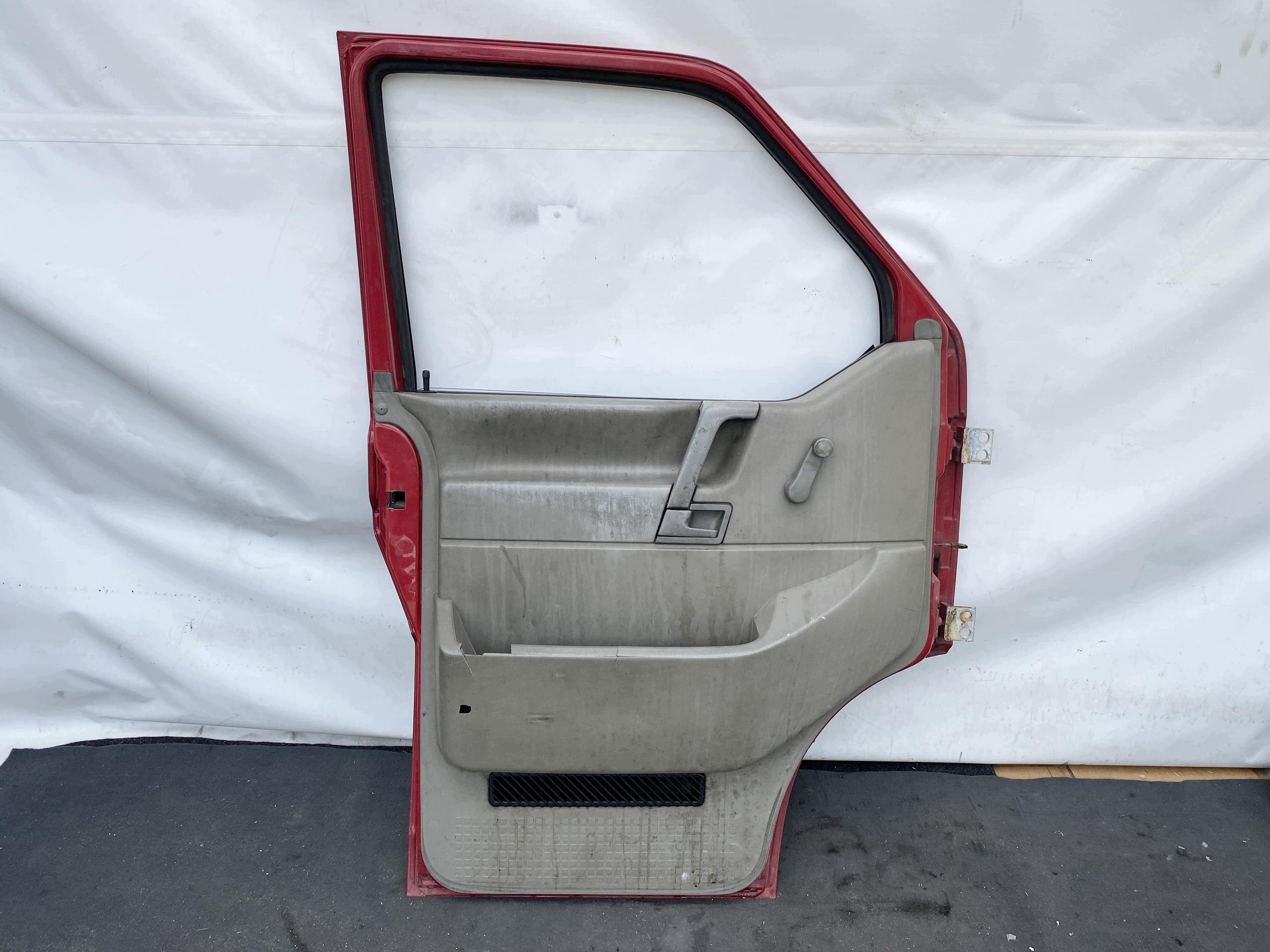 VW TRANSPORTER T4 96- door front left left front BORDO/red ORYG.