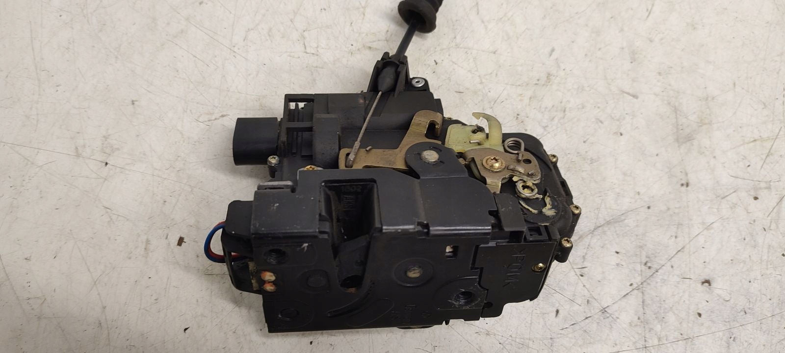 lock door front front right VW Golf IV 1,9 TDI