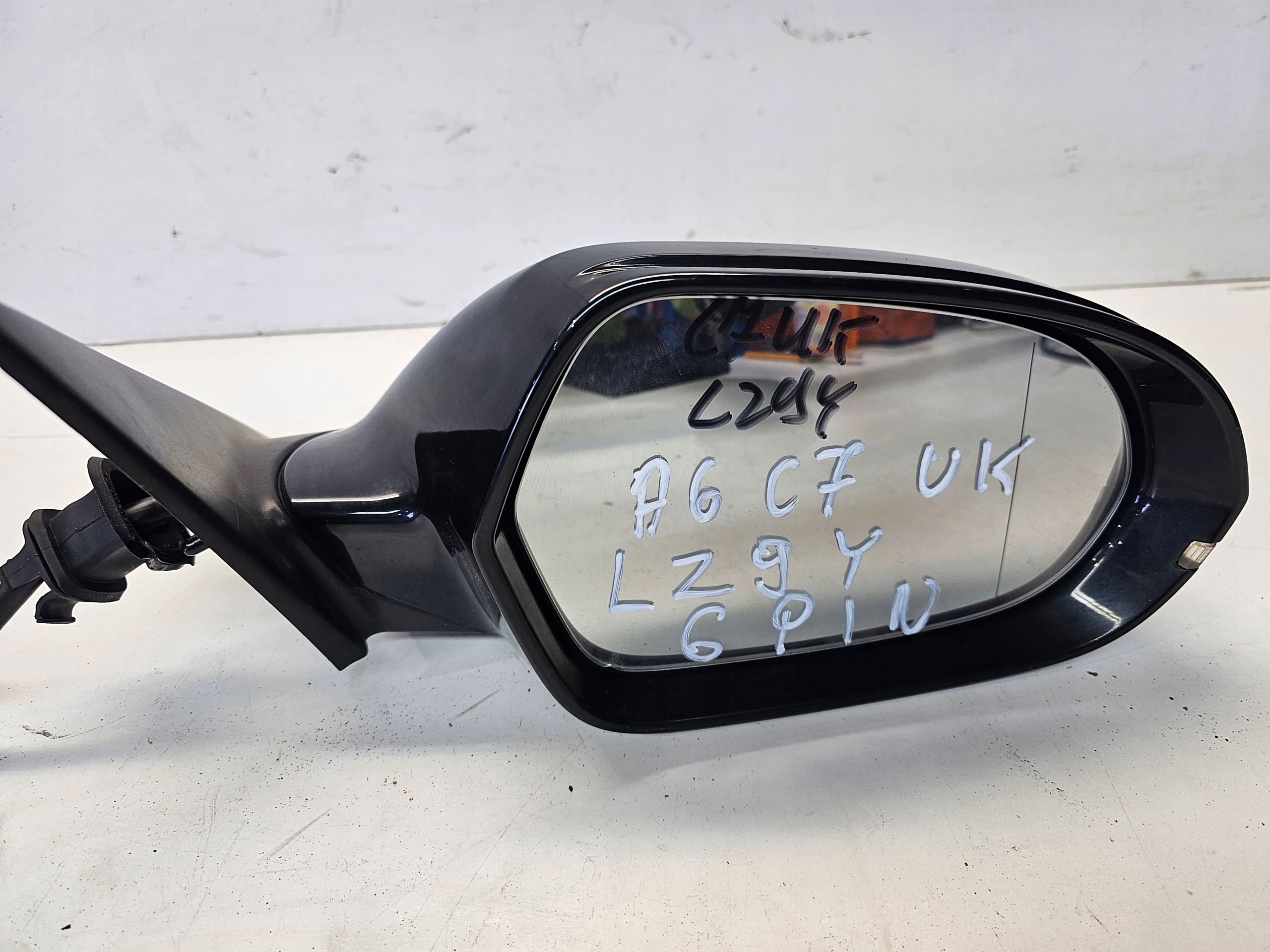 mirror exterior right AUDI A6 C7 LZ9Y 6-PIN UK