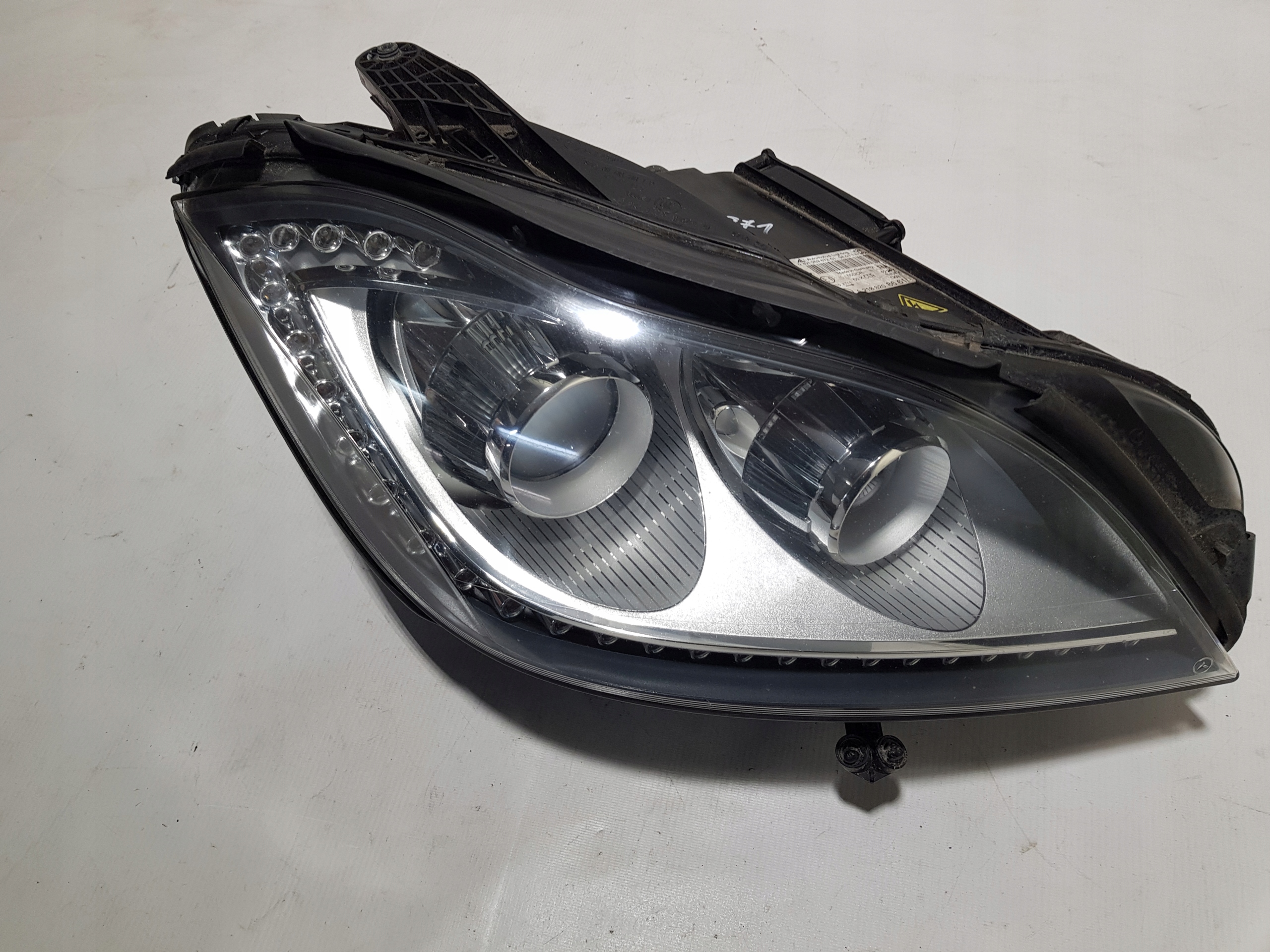 MERCEDES CLS W218 C218 light LED right front XENON positioning BIXENON