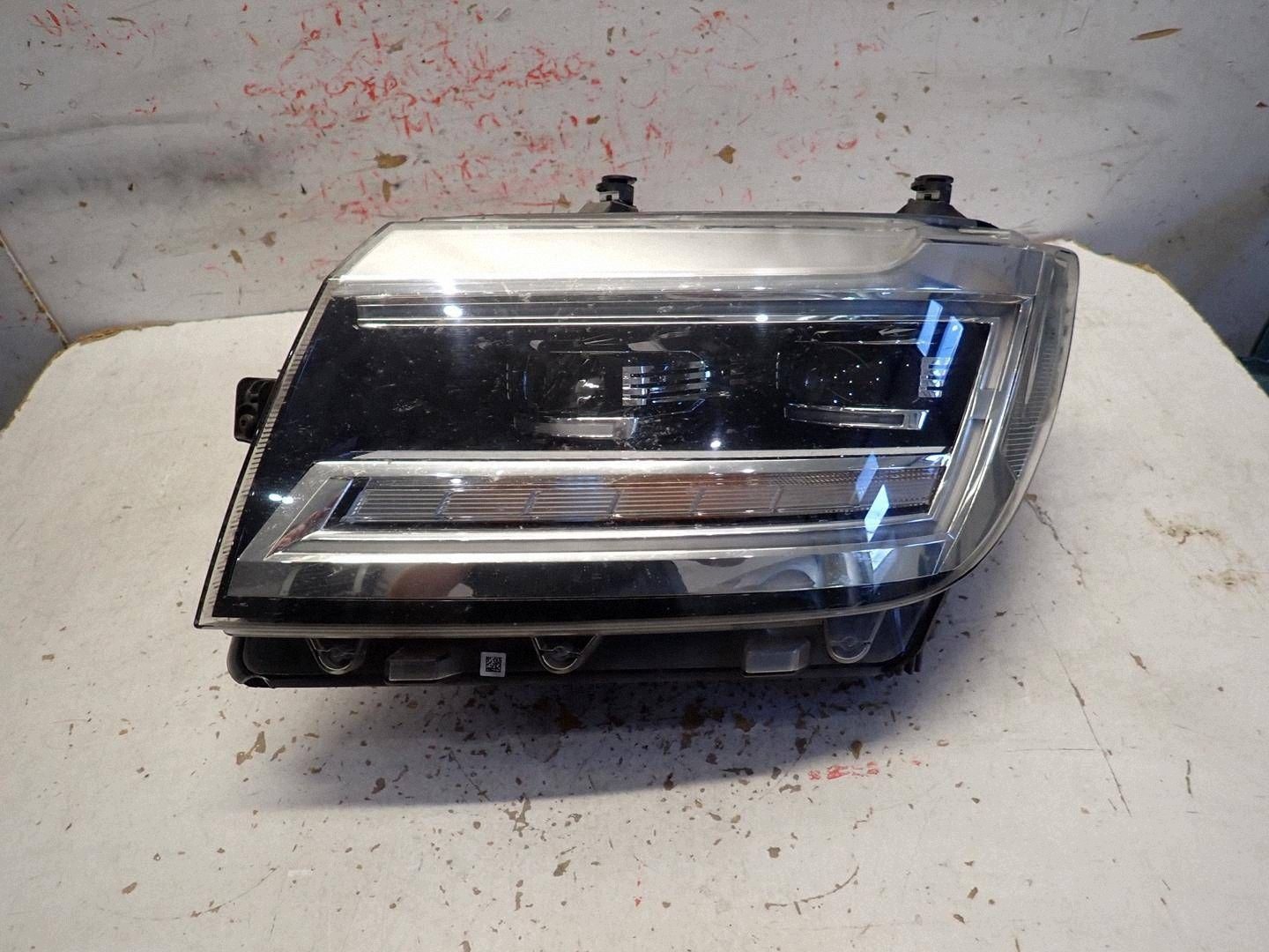 light front front left VW CRAFTER II MAN TGE FULL LED 2017- 7C1941035C