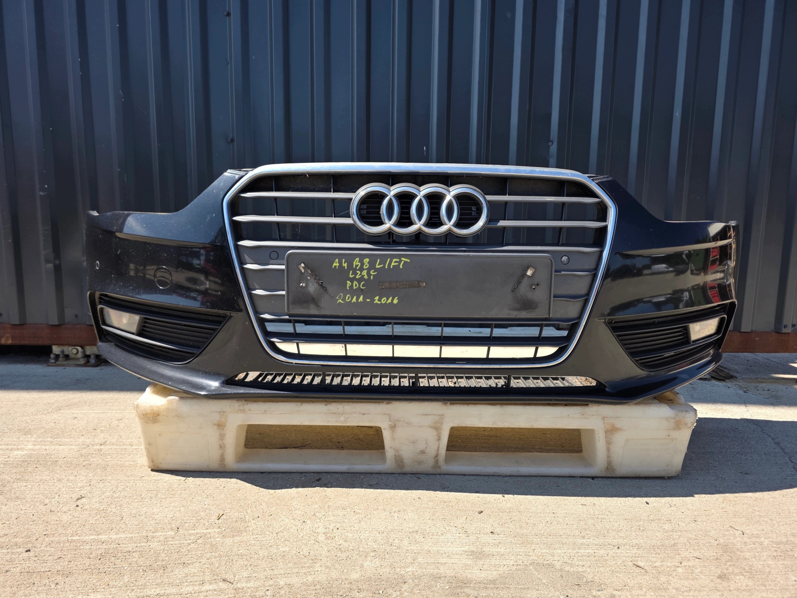 bumper front complete AUDI A4 B8 LIFT 2011-2016 LZ9Y PDC original !!!