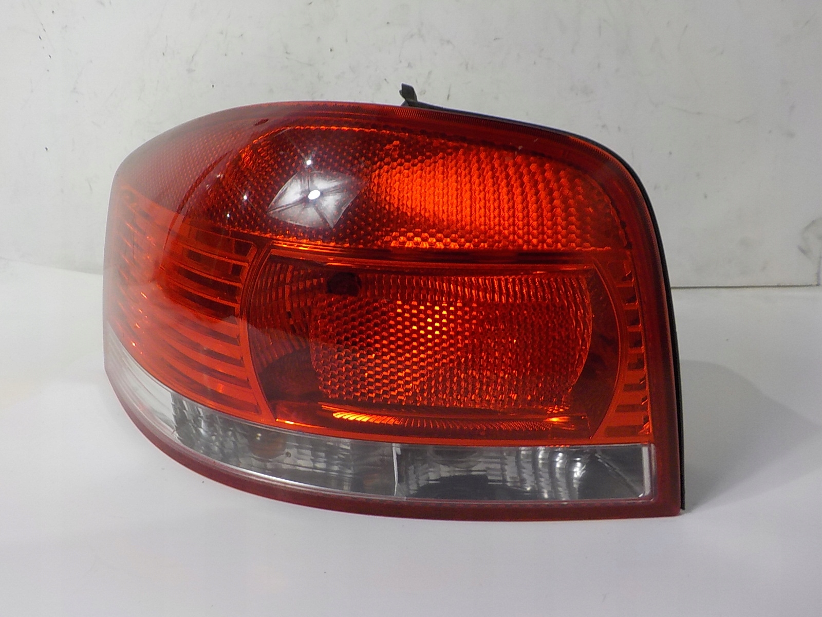 AUDI A3 II 8P light left rear left rear part 8P4945096E