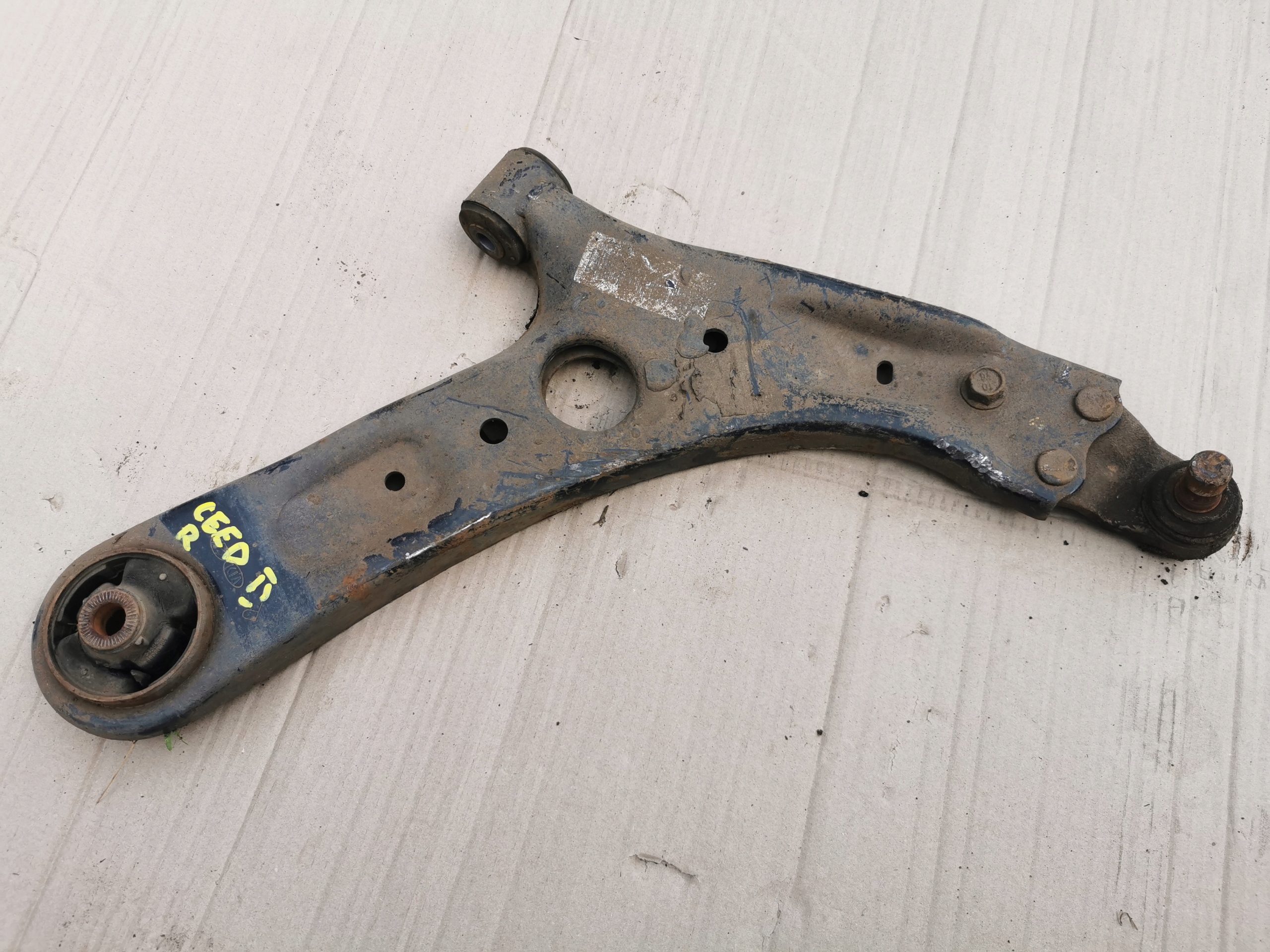 KIA CEED II HYUNDAI I30 важіль управління правий