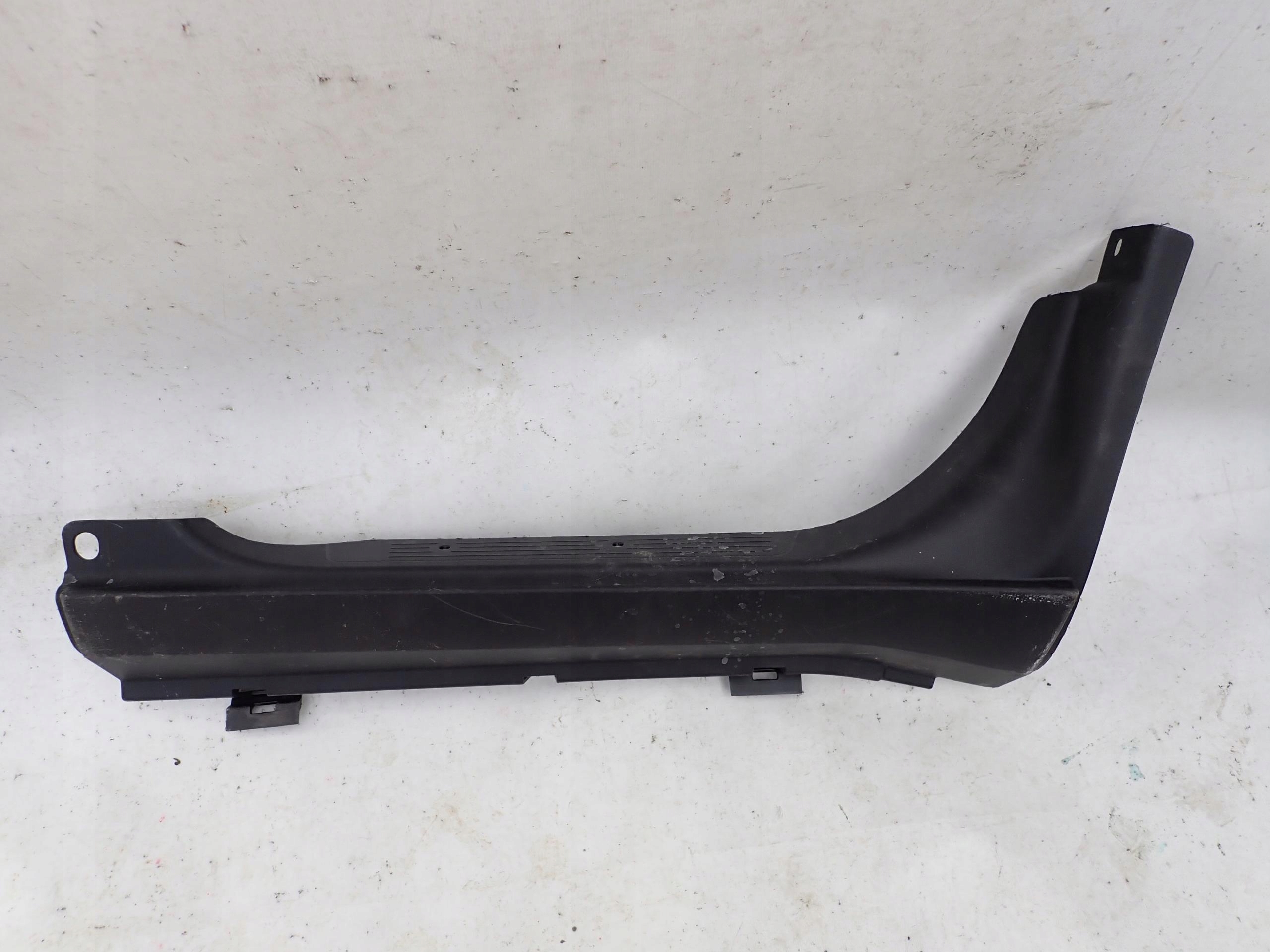 IVECO DAILY 14- moulding threshold right