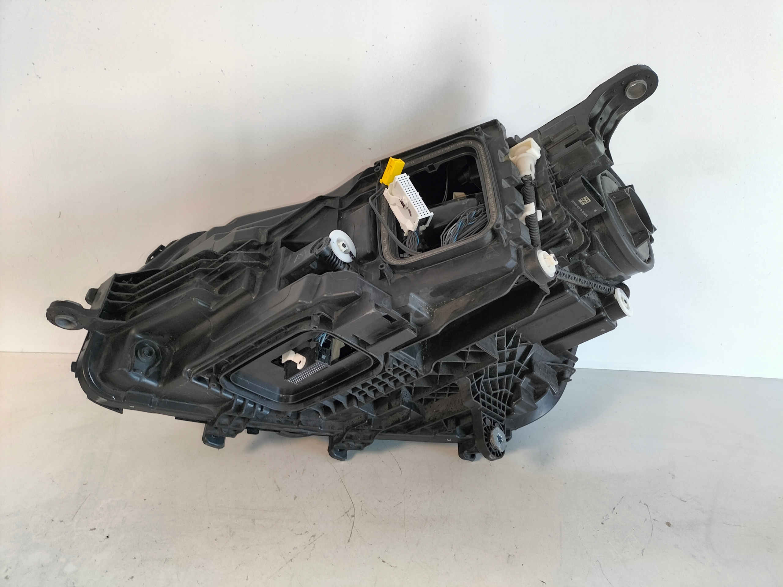 light front reflektor right MERCEDES GLS X167 LIFT 23- MULTIBEAM FUL LED