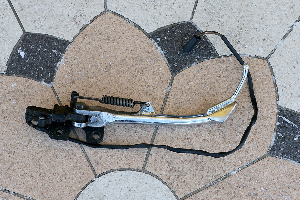 Боковая подножка Triumph Rocket III Classic