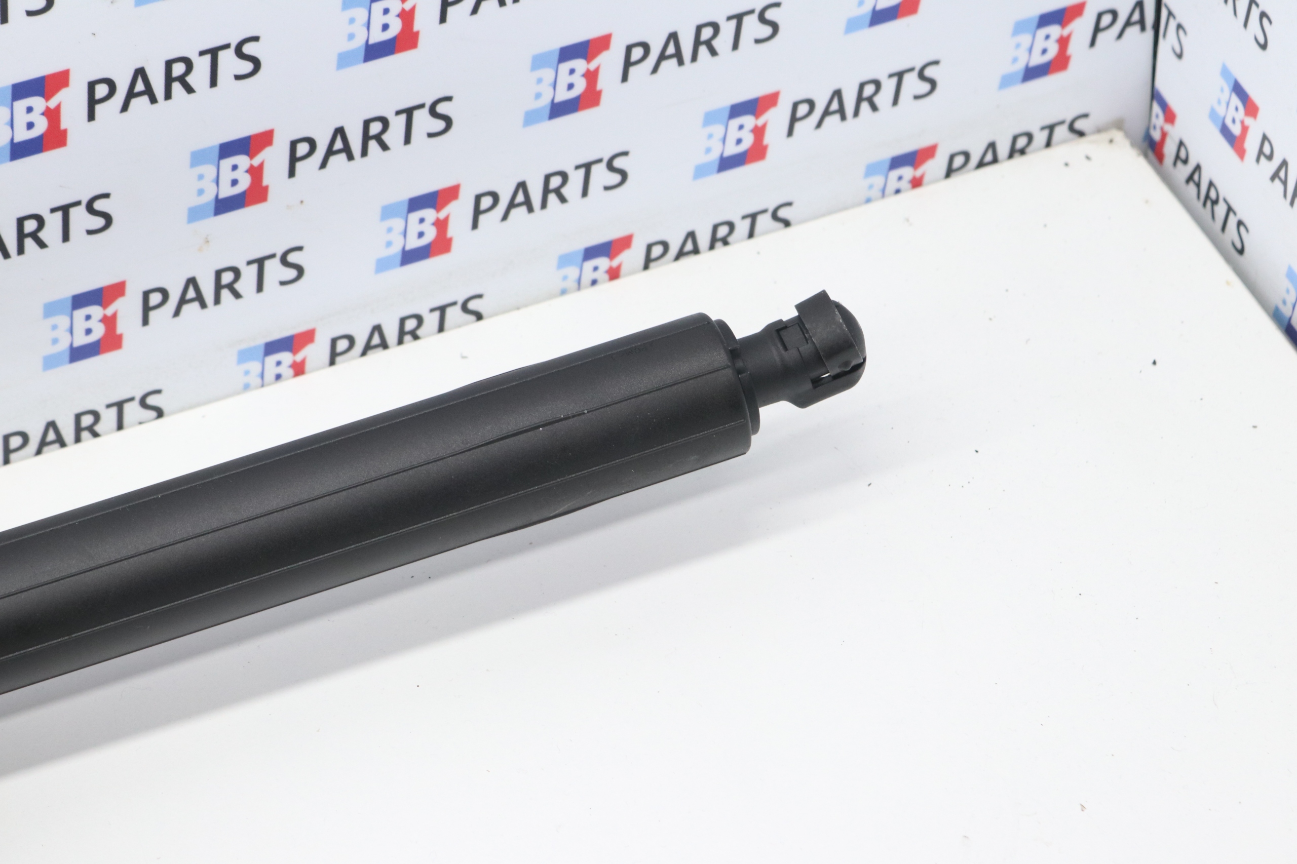 BMW G26 I4 damper bonnet boot right 7487576