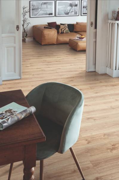 Panele Podłogowe Dąb Zermatt beżowo-piaskowy EPL092 Egger AC3 8 mm 1.99m2 Długość 129.2 cm