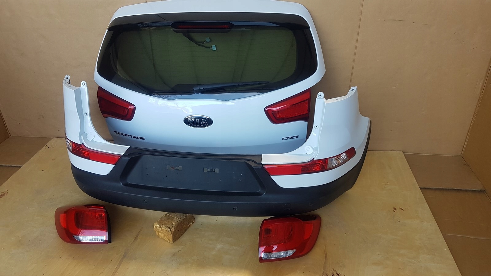 KLAPA ZDERZAK DRZWI LAMPA SPORTAGE III 2014 ROK WD