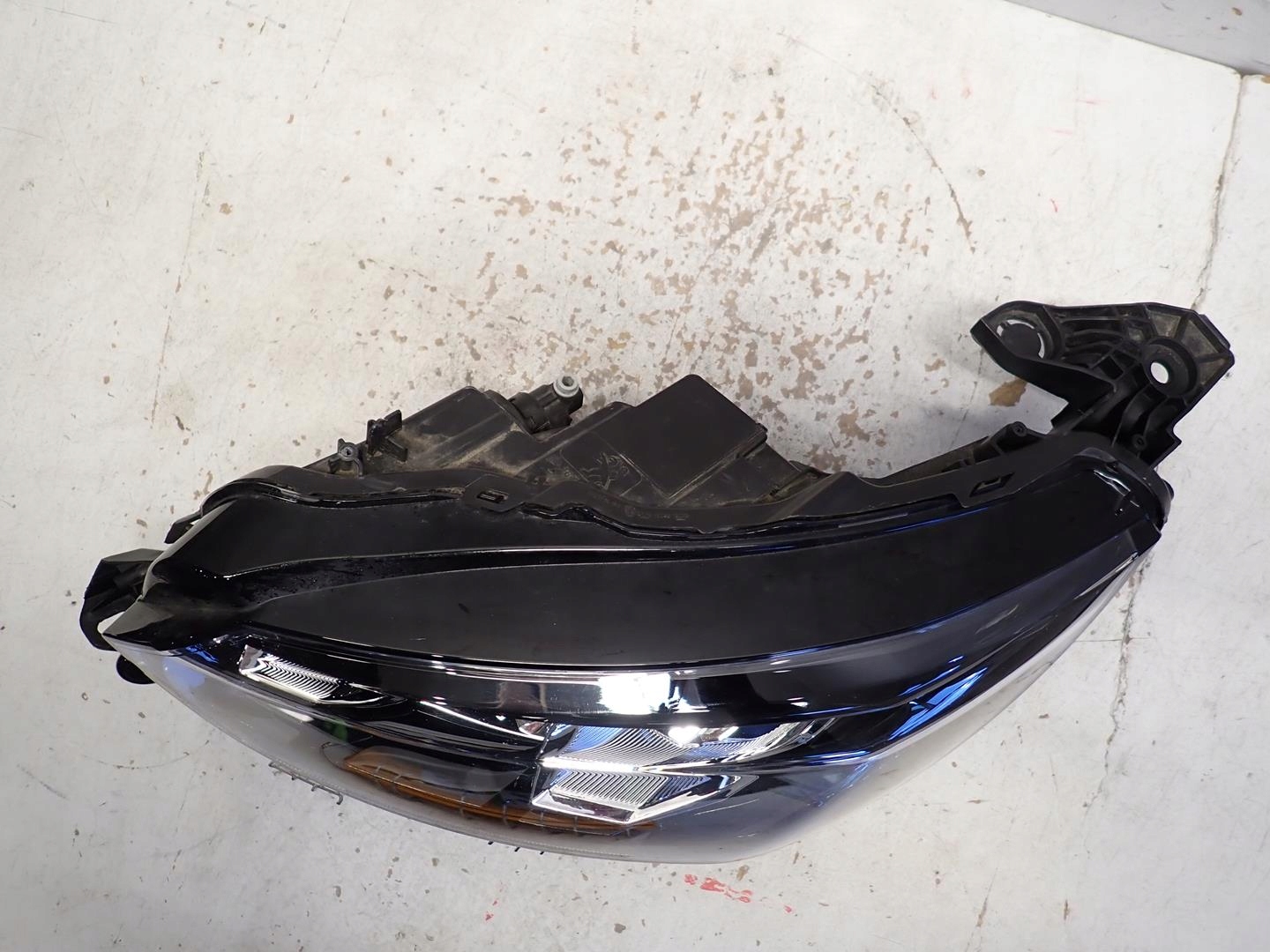 light front front left PEUGEOT 208 II 2019- FULL LED