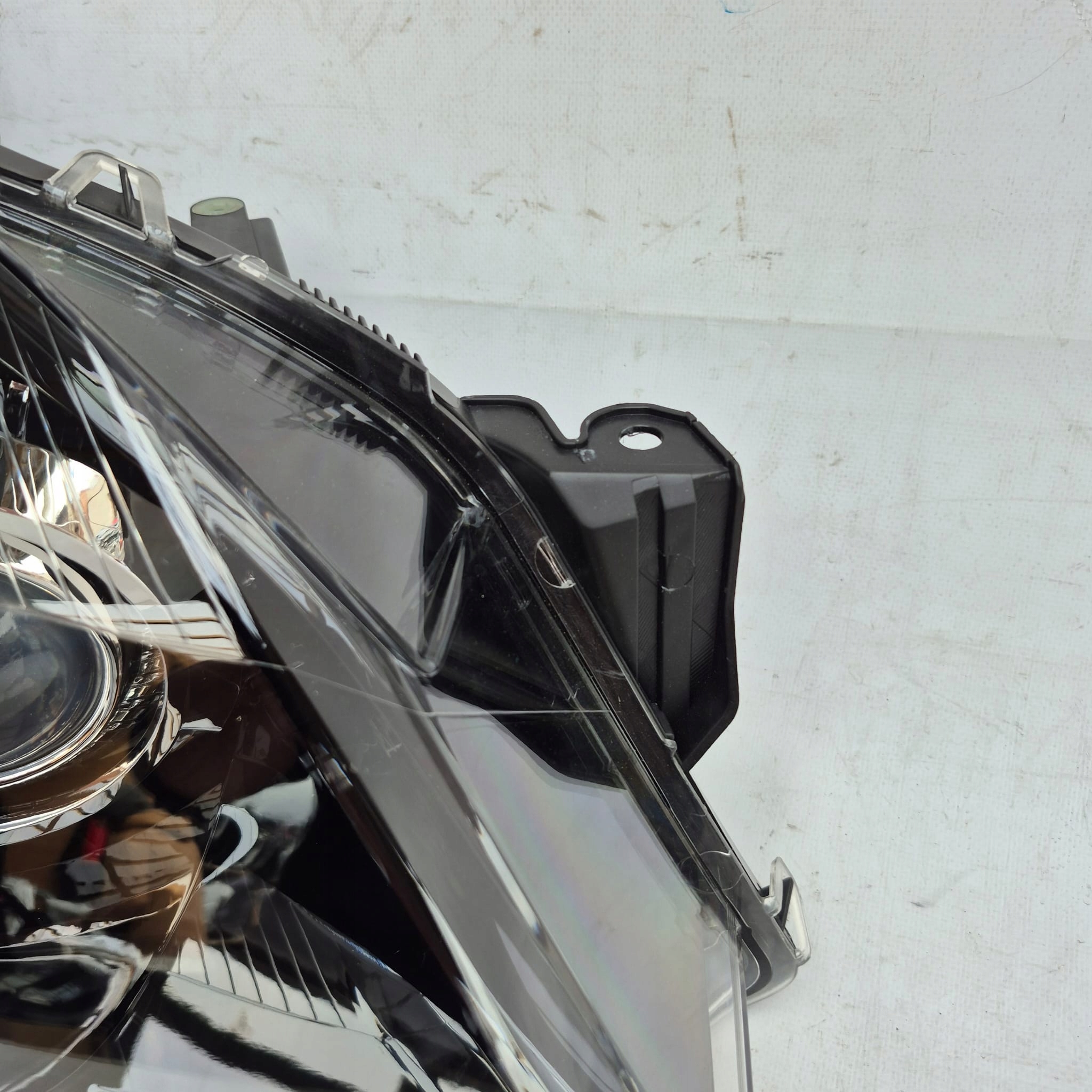 OPEL ASTRA H III GTC BI-XENON light right front front 93190391
