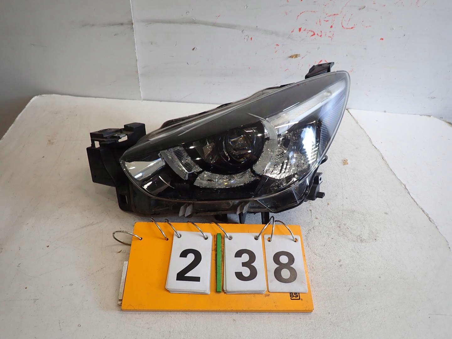 light front front left MAZDA 2 FULL LED 2014- D09K-51040