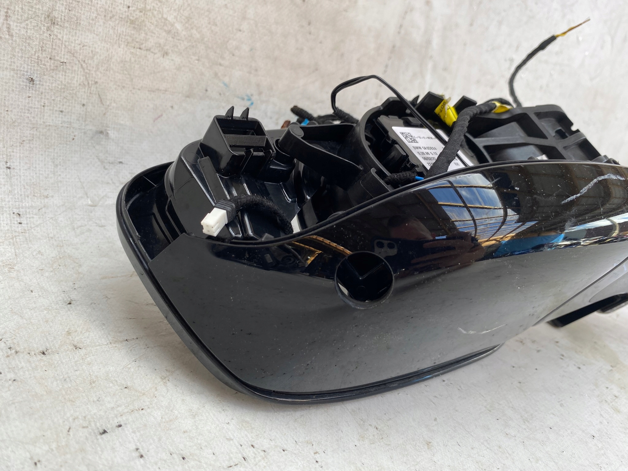 BMW G80 M3 G81 M3 20- mirror right support 5A3DB24