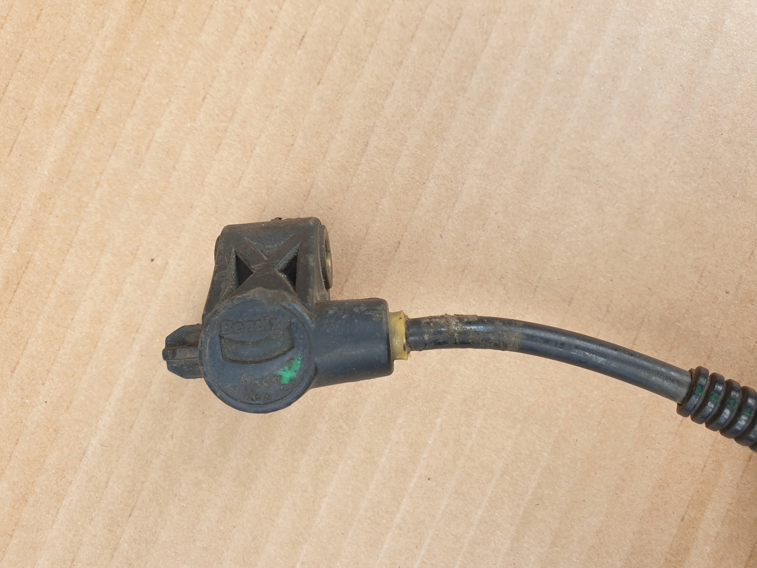 sensor ABS front FORD MONDEO MK2 II 97BG-2B372-AA OE