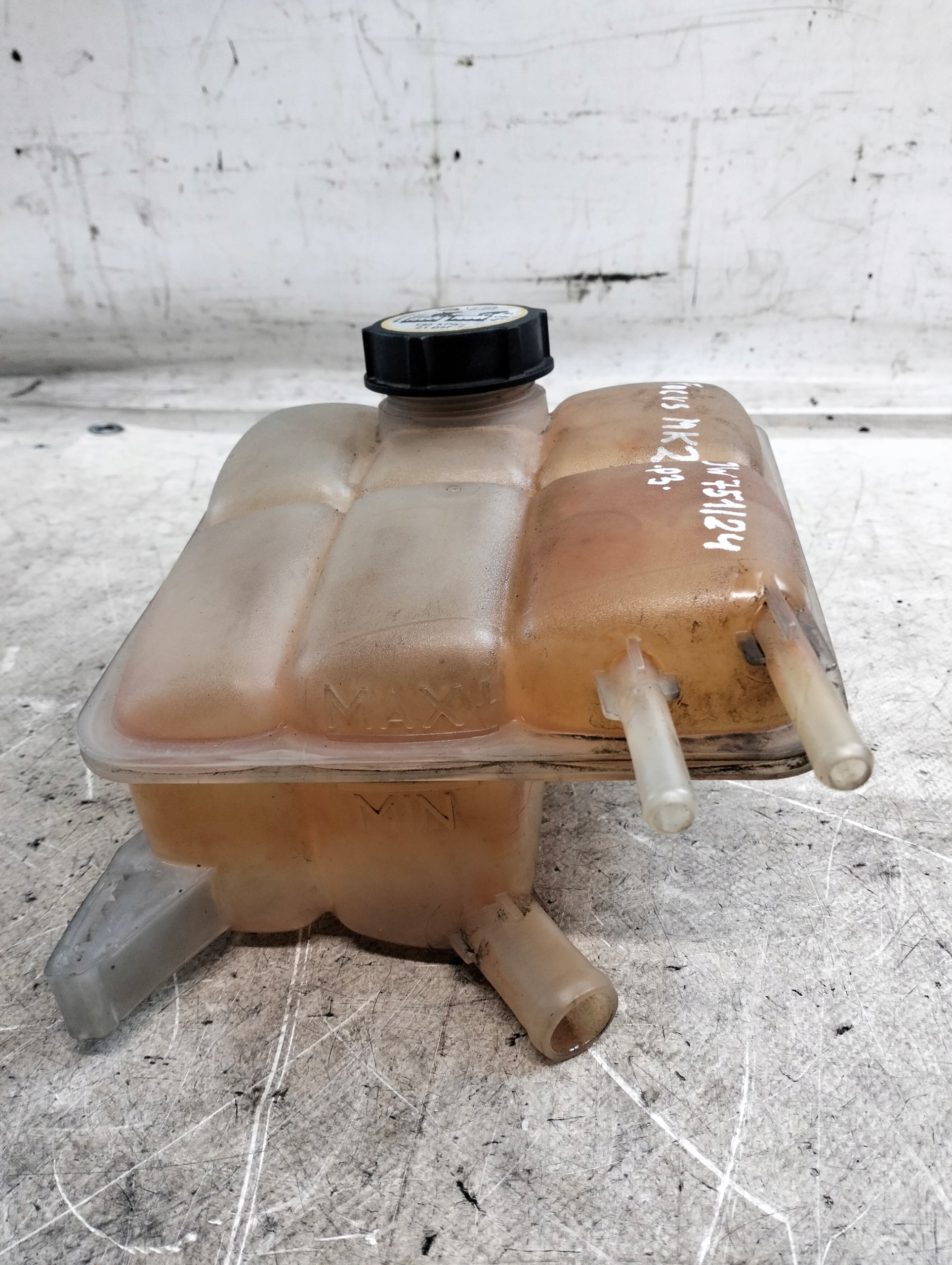 Réservoir eau FORD FOCUS MK2 3M5H8K218AH