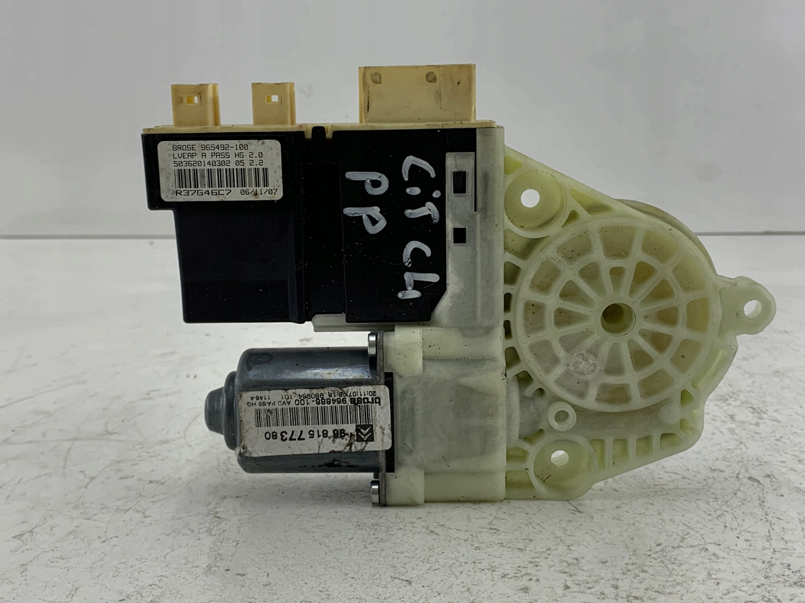 CITROEN C4 and mini motor windows right front 9681577380